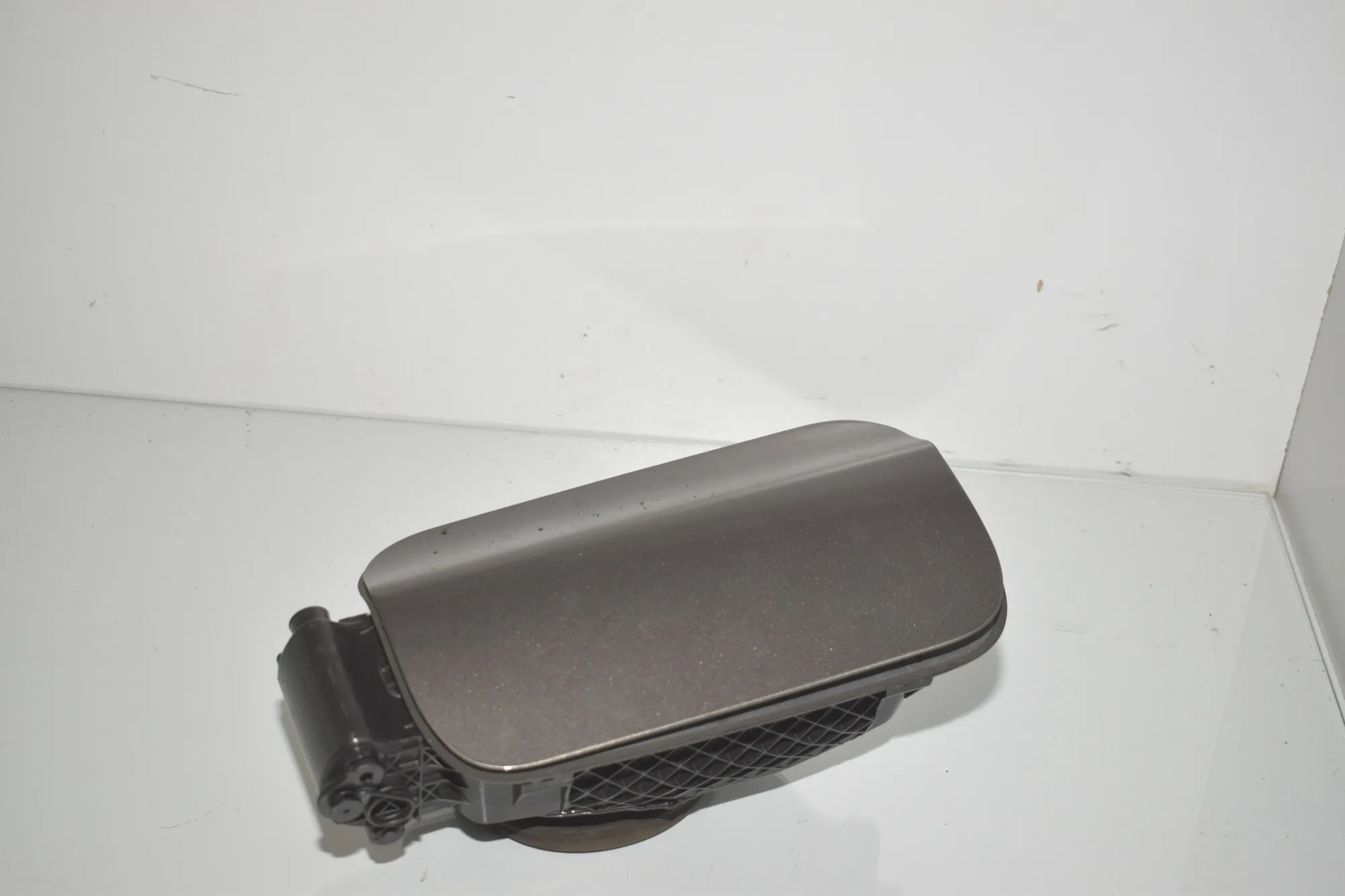 Fuel Tank Flap Cap – OEM 7217767 · BMW 5 Touring (F11) 530 d 2012 – 3