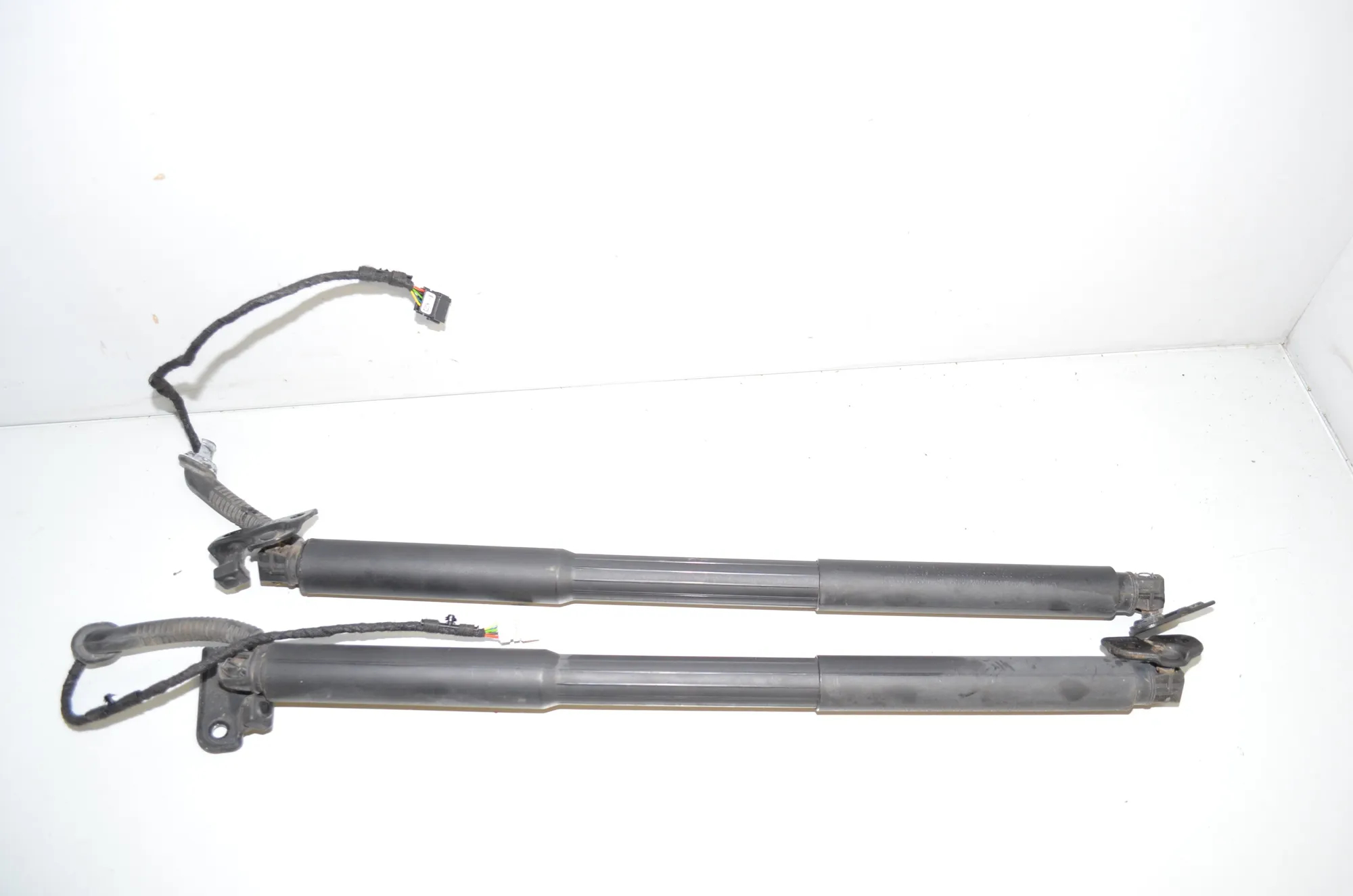 Electric Tailgate Opening Kit – OEM 7269543 · BMW 3 Touring (F31) 330 d 2013 – 14