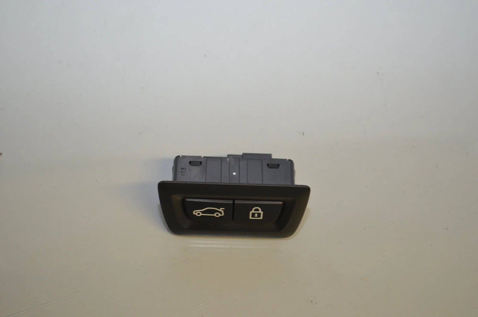 Electric Tailgate Opening Kit – OEM 7269543 · BMW 3 Touring (F31) 330 d 2013 – 2