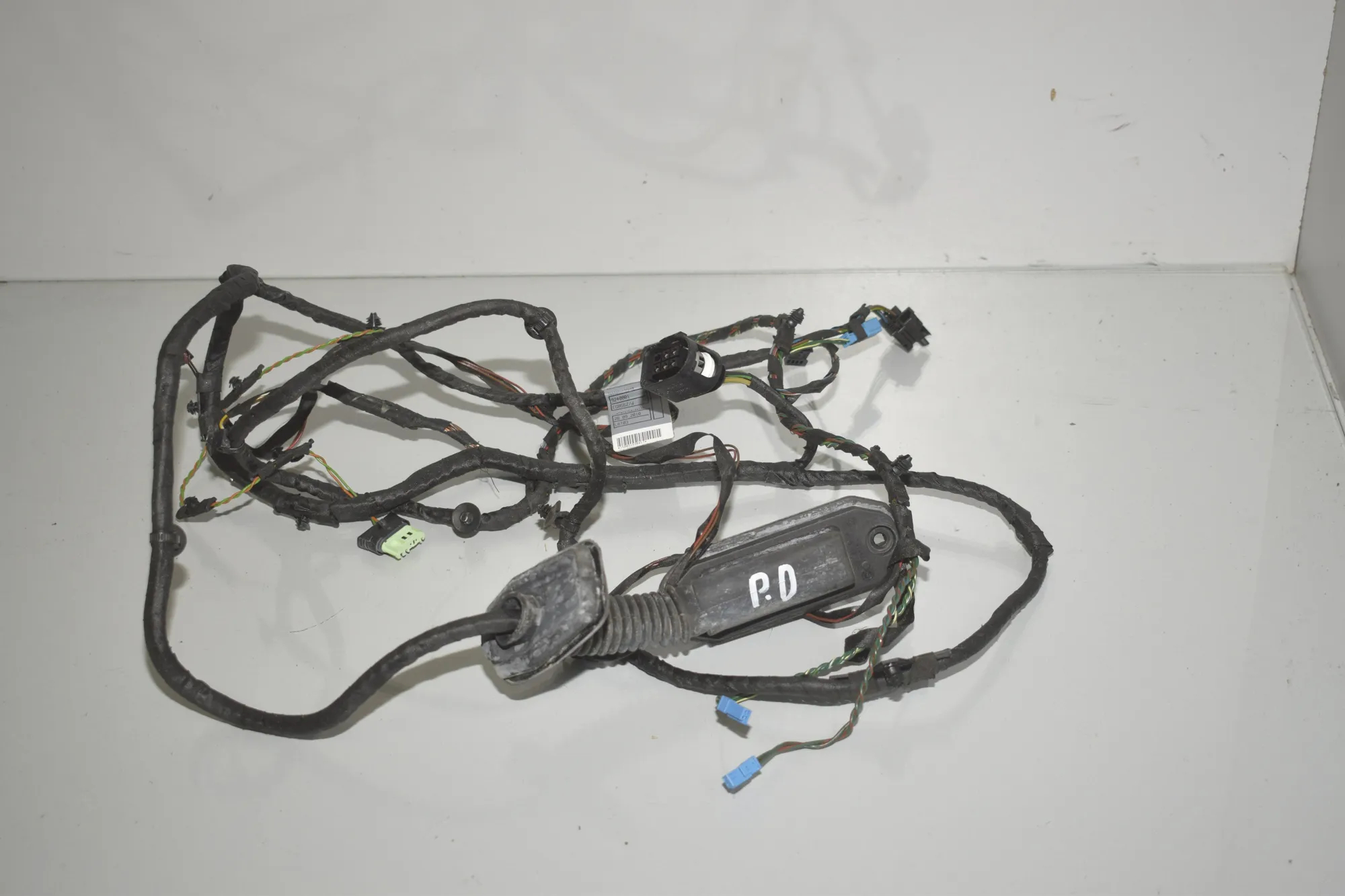 Front Right Door Wiring – OEM 9240882 · BMW 5 Touring (F11) 530 d 2010 – 2