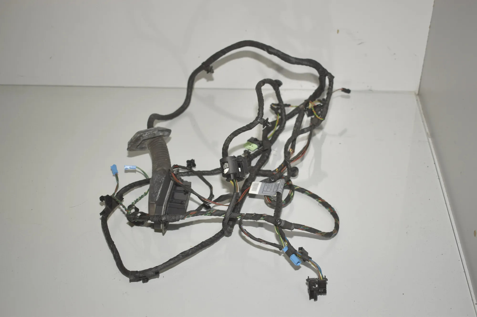 Front Right Door Wiring – OEM 9240882 · BMW 5 Touring (F11) 530 d 2010 – 3