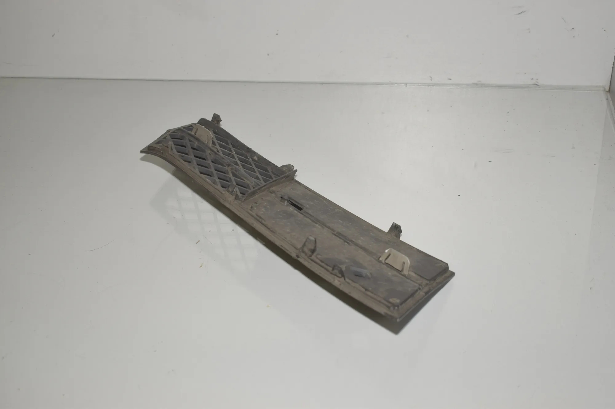 Front Bumper Lower Grill – OEM 7200699 · BMW 5 Touring (F11) 530 d 2010 – 3