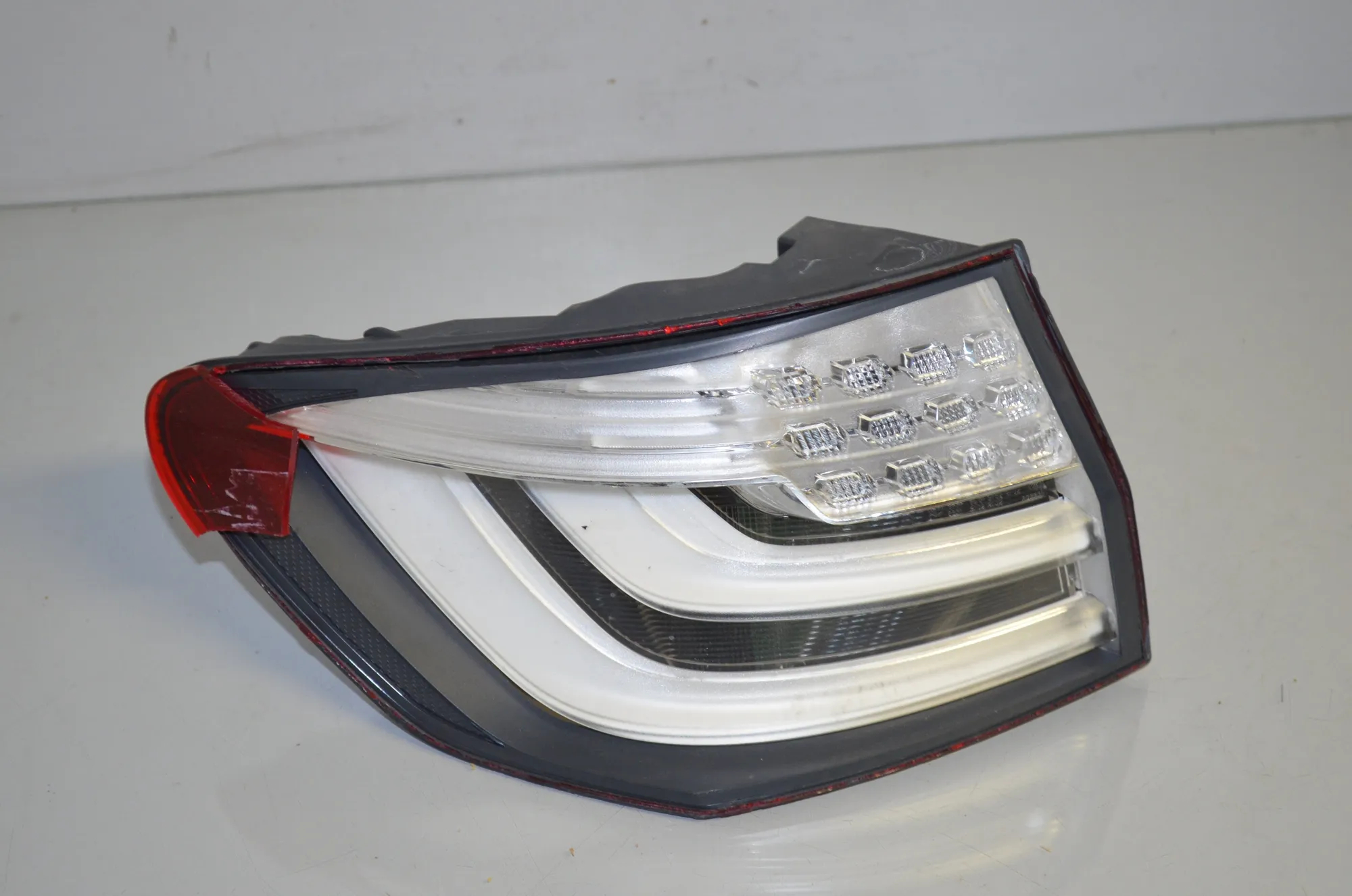 Rear Left Tail Light – OEM 7203233 · BMW 5 Touring (F11) 530 d 2010