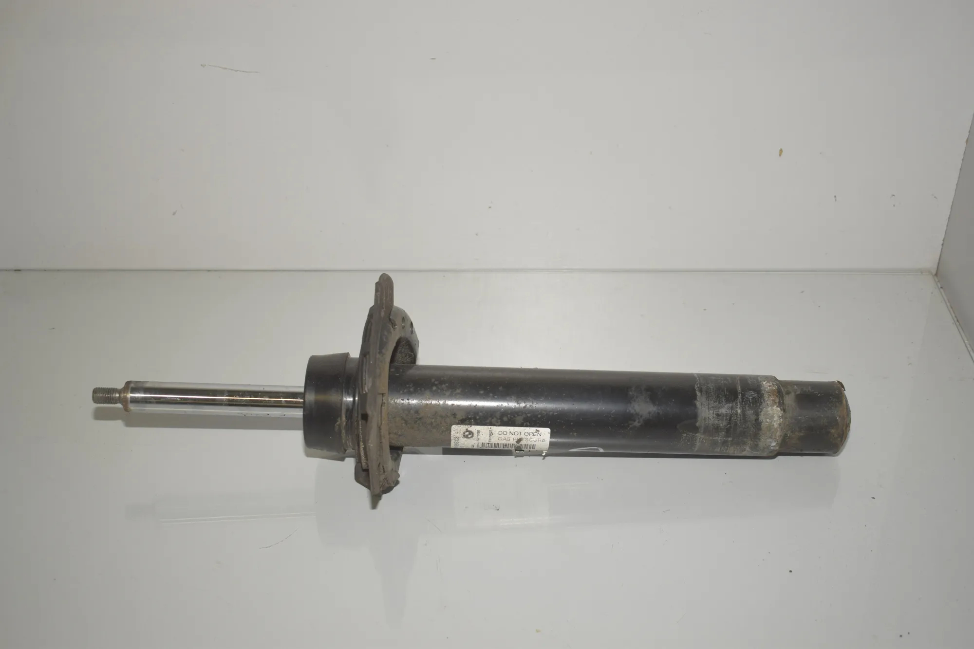 Front Right Shock Absorber – OEM 6791665 · BMW 3 Touring (F31) 330 d 2013