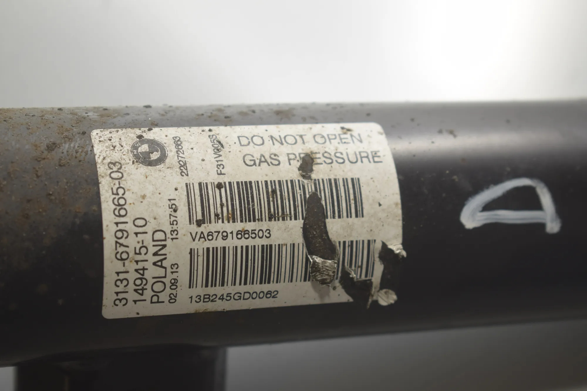 Front Right Shock Absorber – OEM 6791665 · BMW 3 Touring (F31) 330 d 2013 – 4