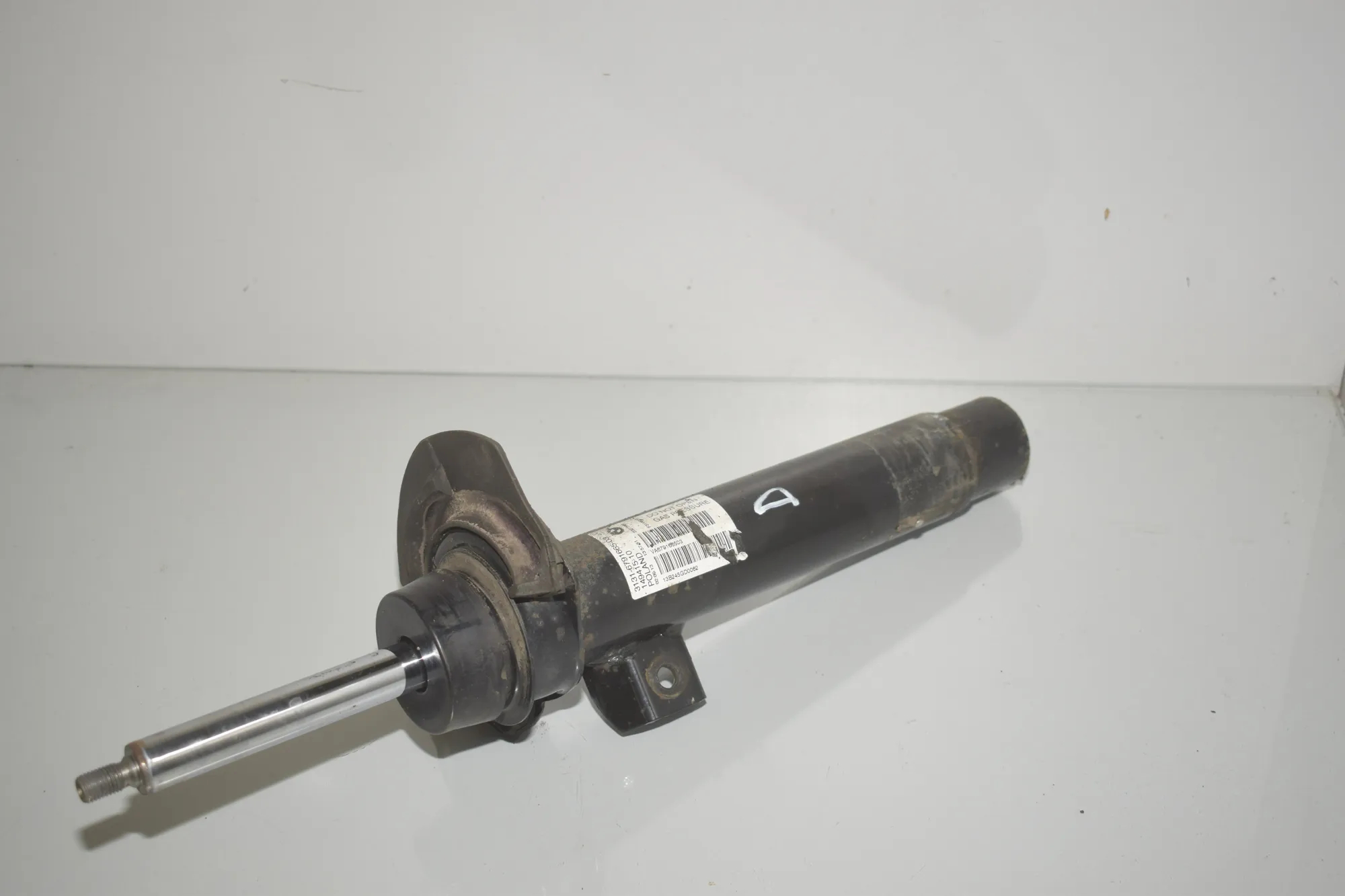 Front Right Shock Absorber – OEM 6791665 · BMW 3 Touring (F31) 330 d 2013 – 3