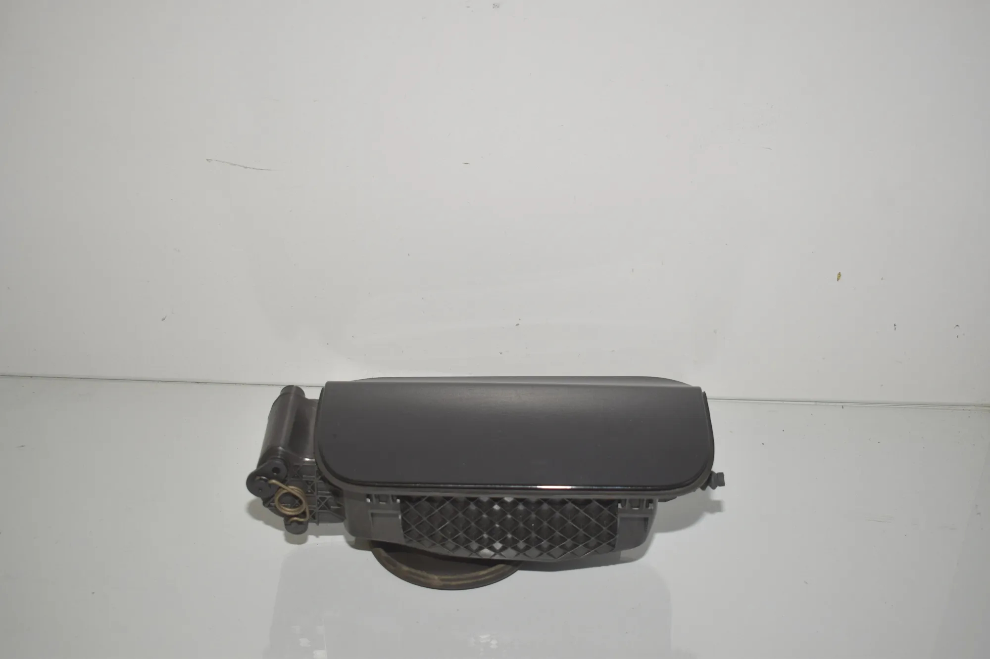 Fuel Tank Flap Cap – OEM 7217767 · BMW 5 Touring (F11) 530 d 2010