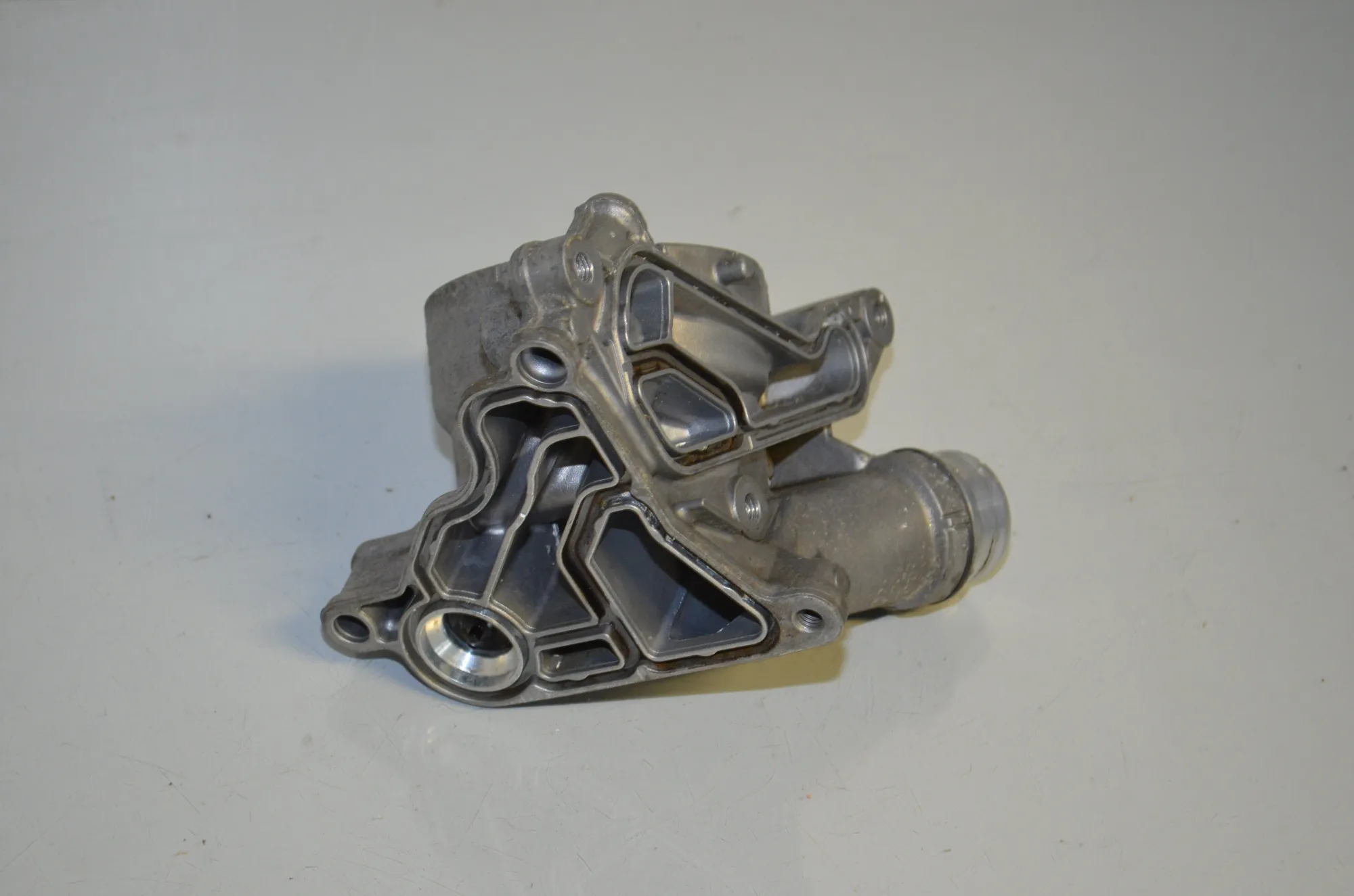 Other Engine Parts – OEM 7516383 · BMW 5 (F10) BMW 5 (F10) 520 i 2011 – 4