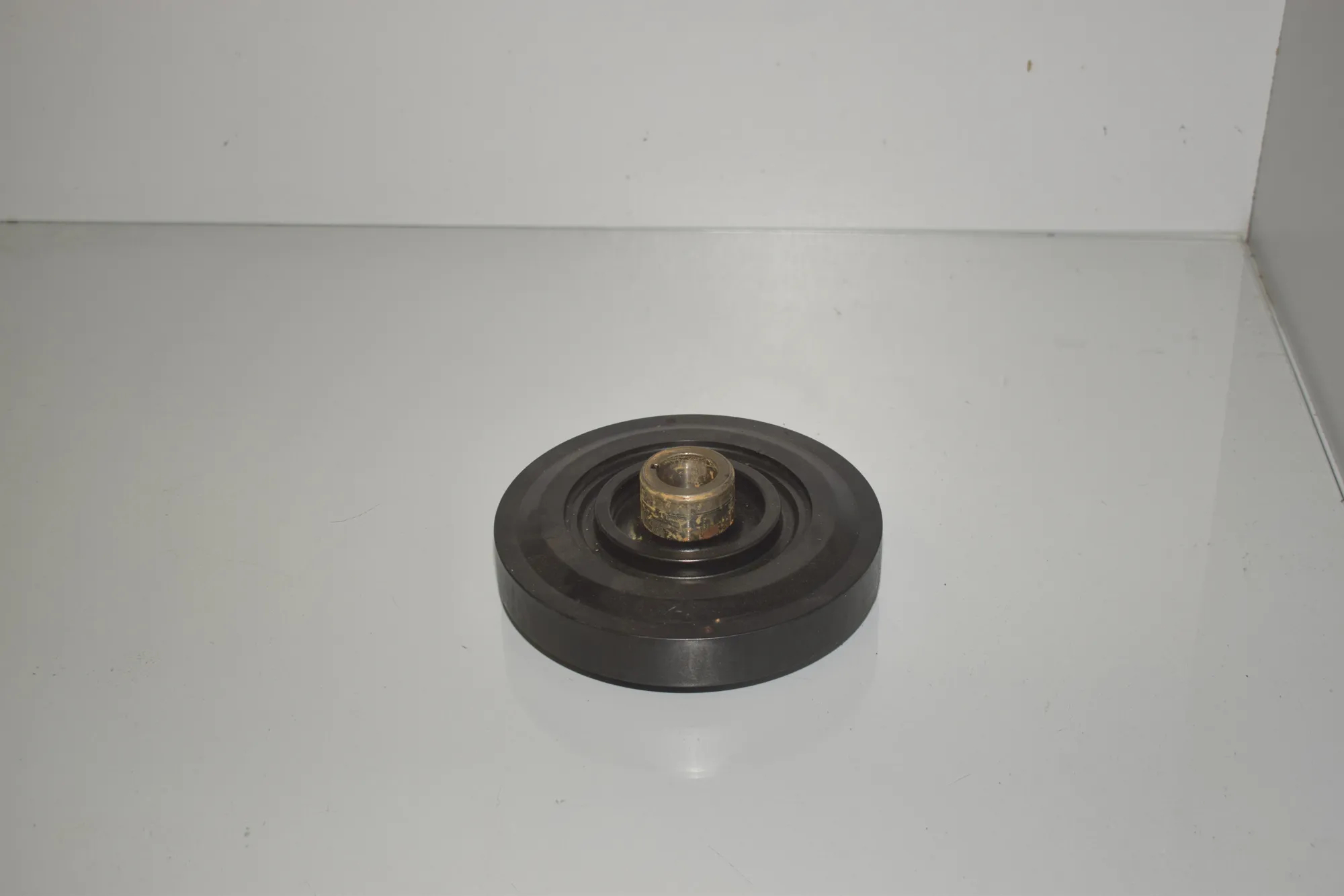 Crankshaft Pulley – OEM 7572566 · BMW 5 (F10) BMW 5 (F10) 518 d 2014 – 5