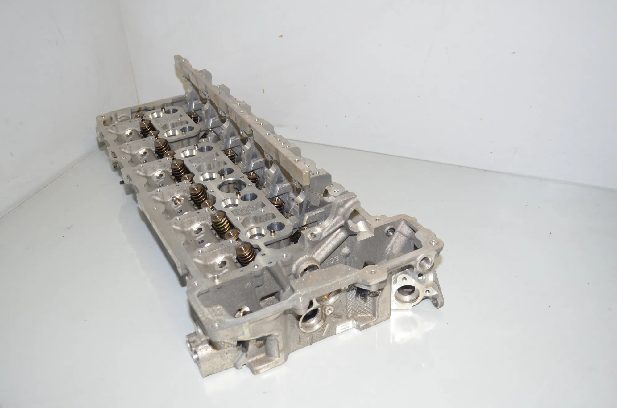 Engine Cylinder Head · BMW 5 Gran Turismo (F07) BMW 5 Gran Turismo (F07) 535 d 2010 – 2