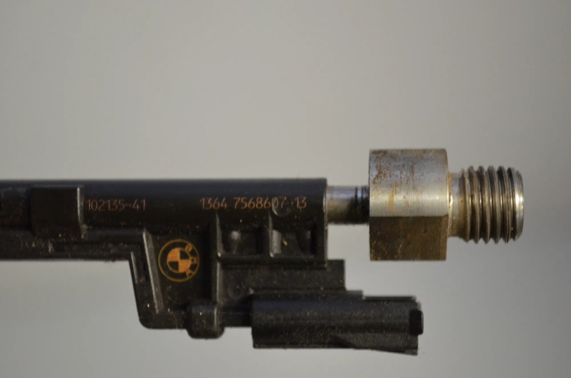 Fuel Injector – OEM 7568607 · BMW 5 (F10) BMW 5 (F10) 535 i xDrive 2012 – 5