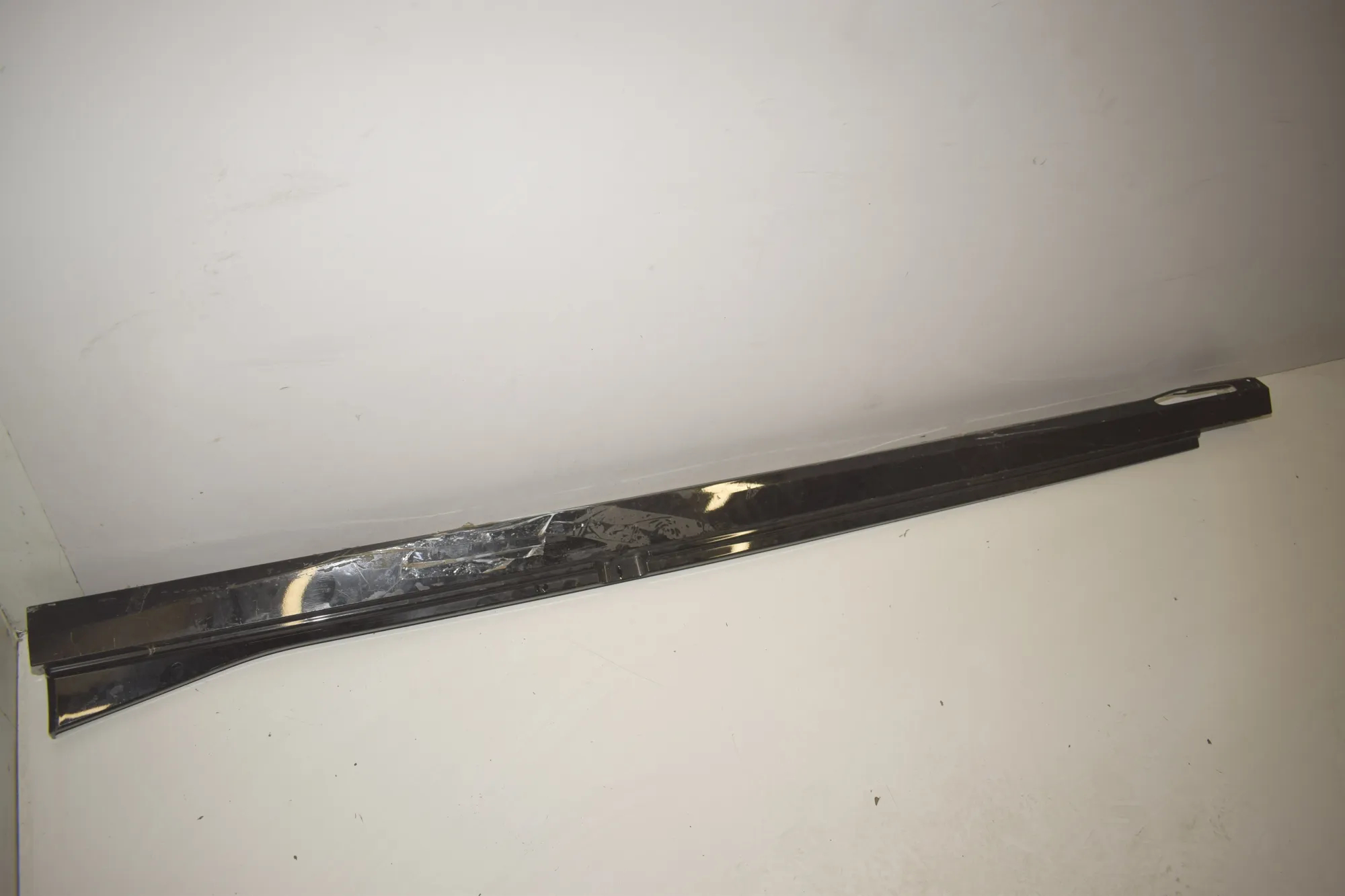 Right Side Sideskirt – OEM 8737831 · BMW iX (I20) BMW iX (I20) xDrive 40 2021
