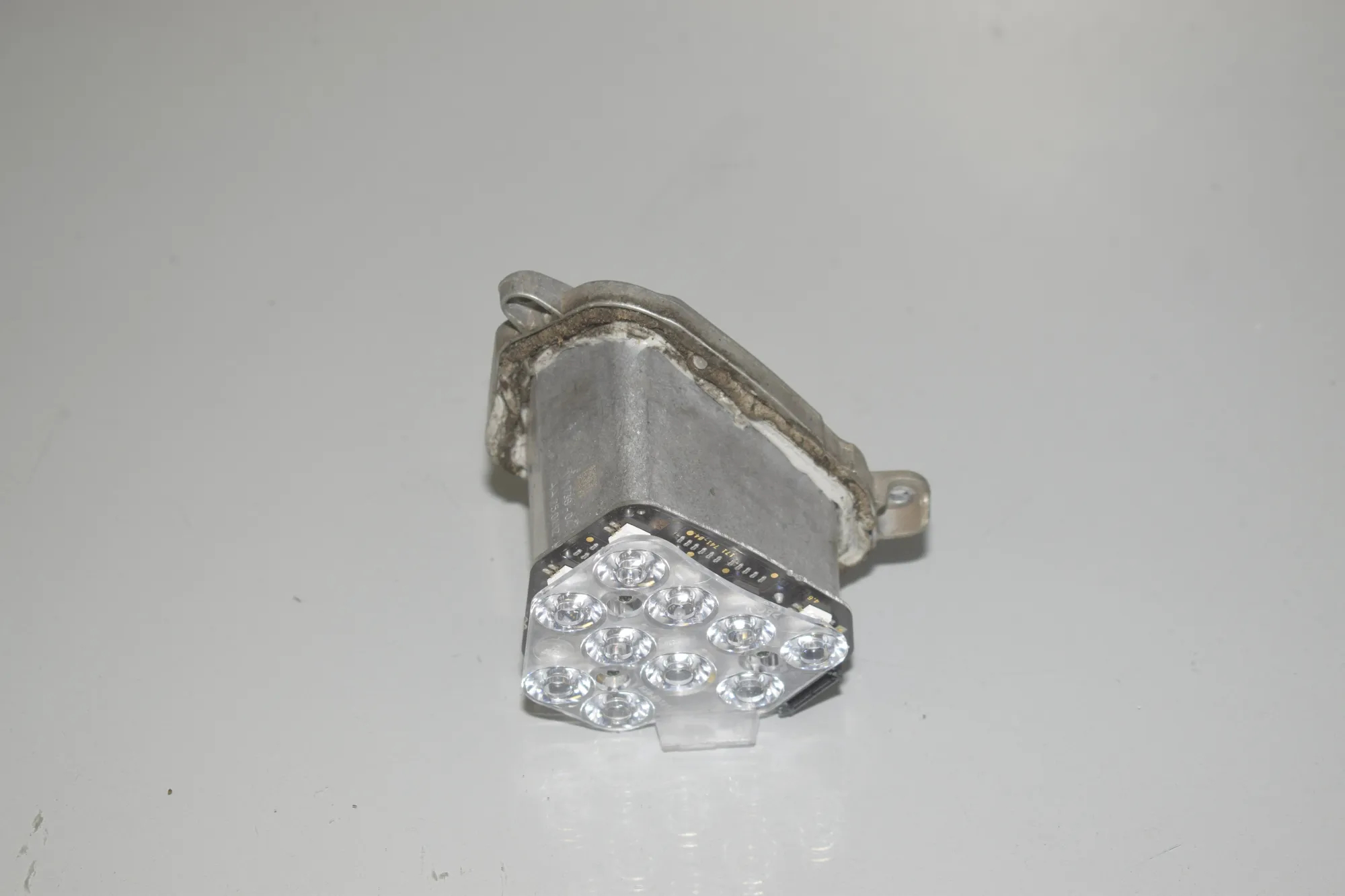 LED Lights Control Unit – OEM 7271902 · BMW 5 Touring (F11) 535 i xDrive 2012 – 4