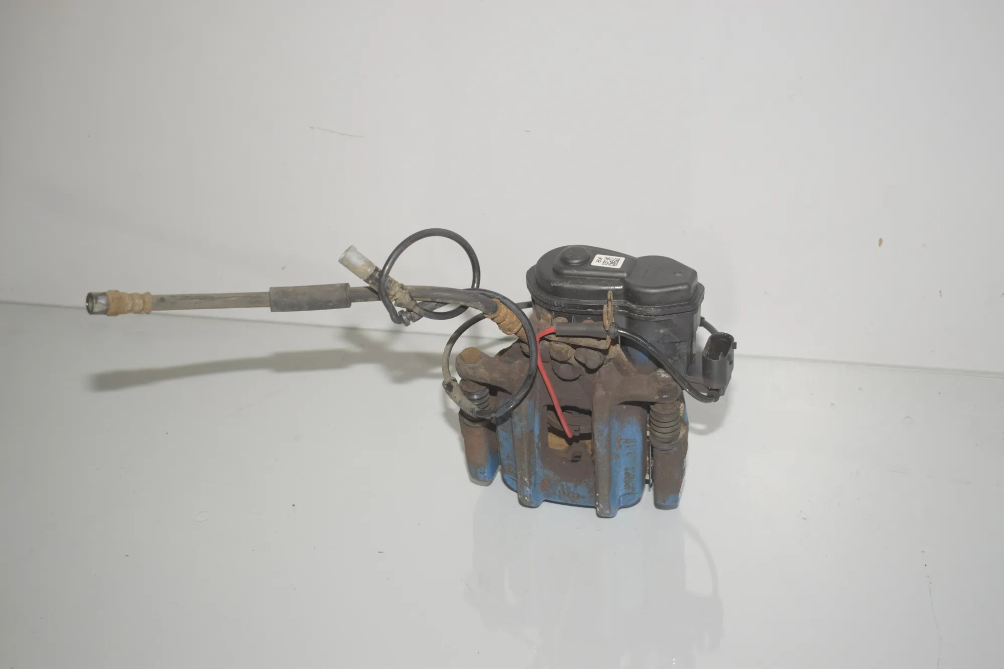 Rear Right Brake Caliper – OEM 6793042 · BMW 5 Touring (F11) 530 d 2010