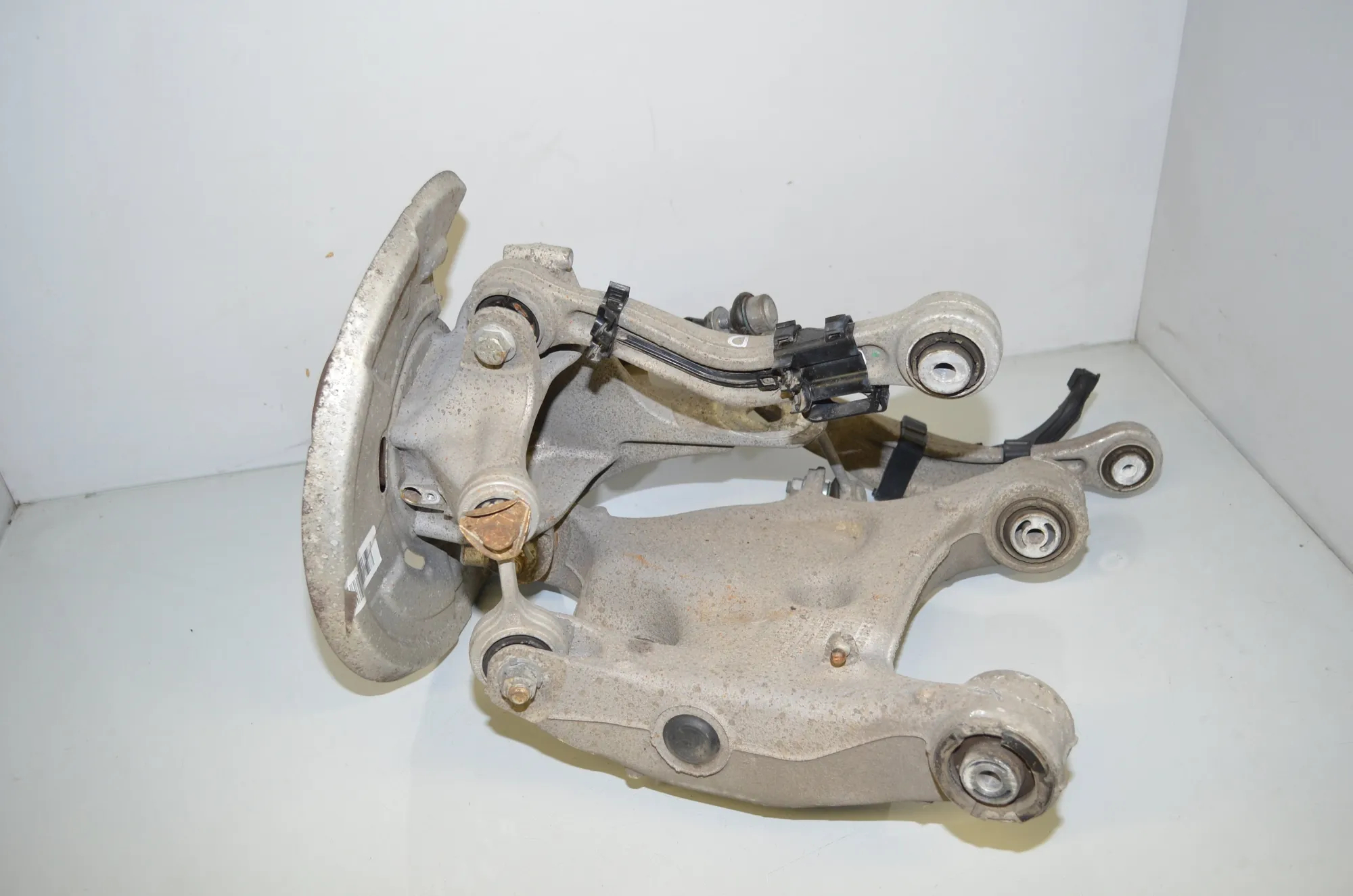 Rear Right Wheel Hub – OEM 33326796100 · BMW 5 Touring (F11) 530 d 2010 – 4