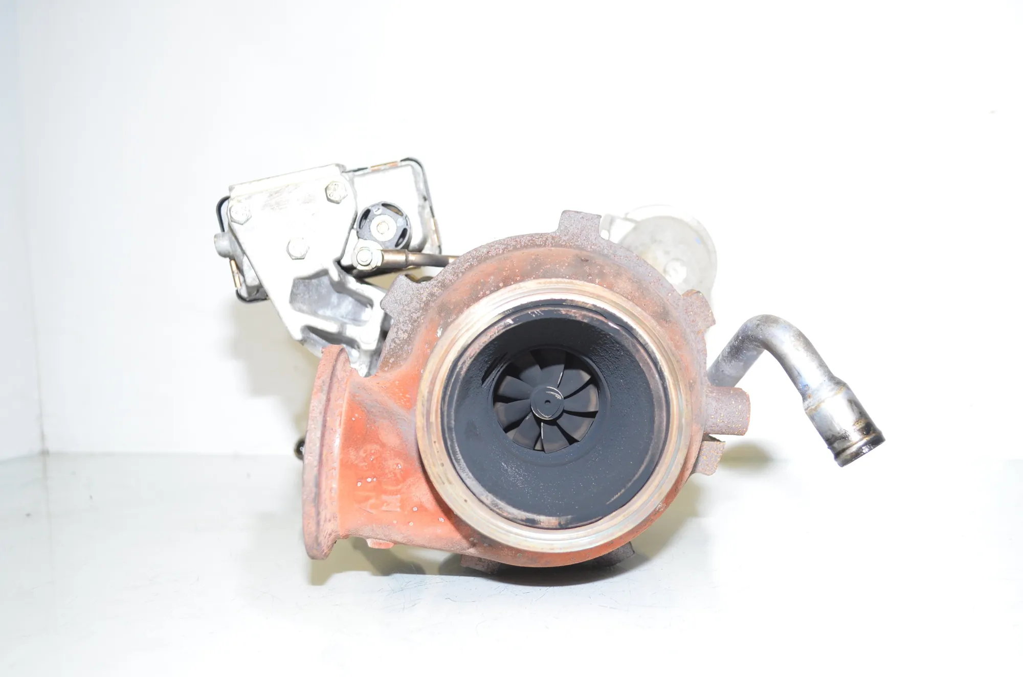 Turbocharger – OEM 8507662 · BMW 5 Touring (F11) 530 d 2010 – 4