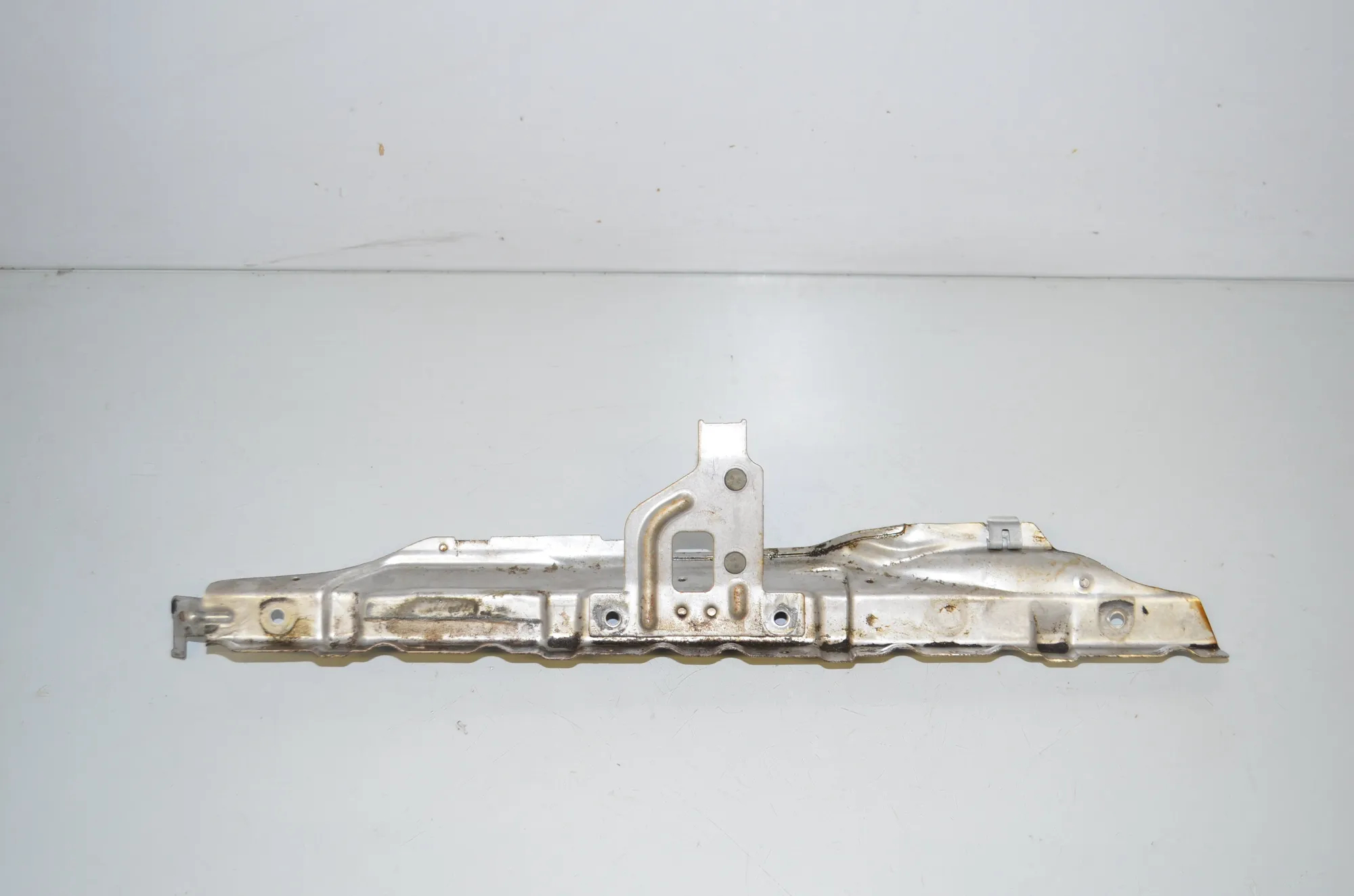 Heat Protection – OEM 7588579 · BMW 5 Touring (F11) 535 i xDrive 2012 – 3