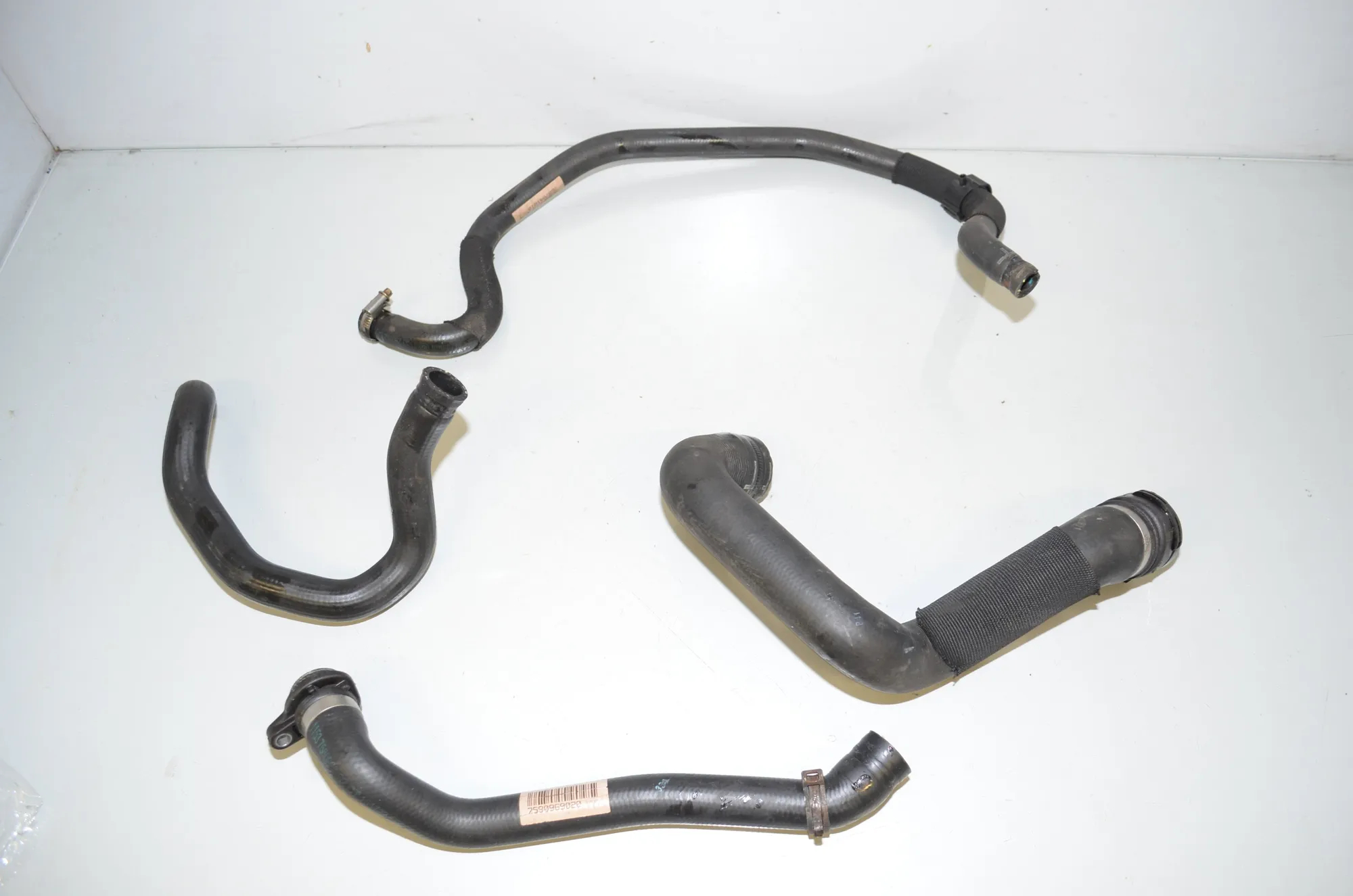 Coolant Hose Pipe – OEM 7583880 · BMW 5 Touring (F11) 535 i xDrive 2012 – 3