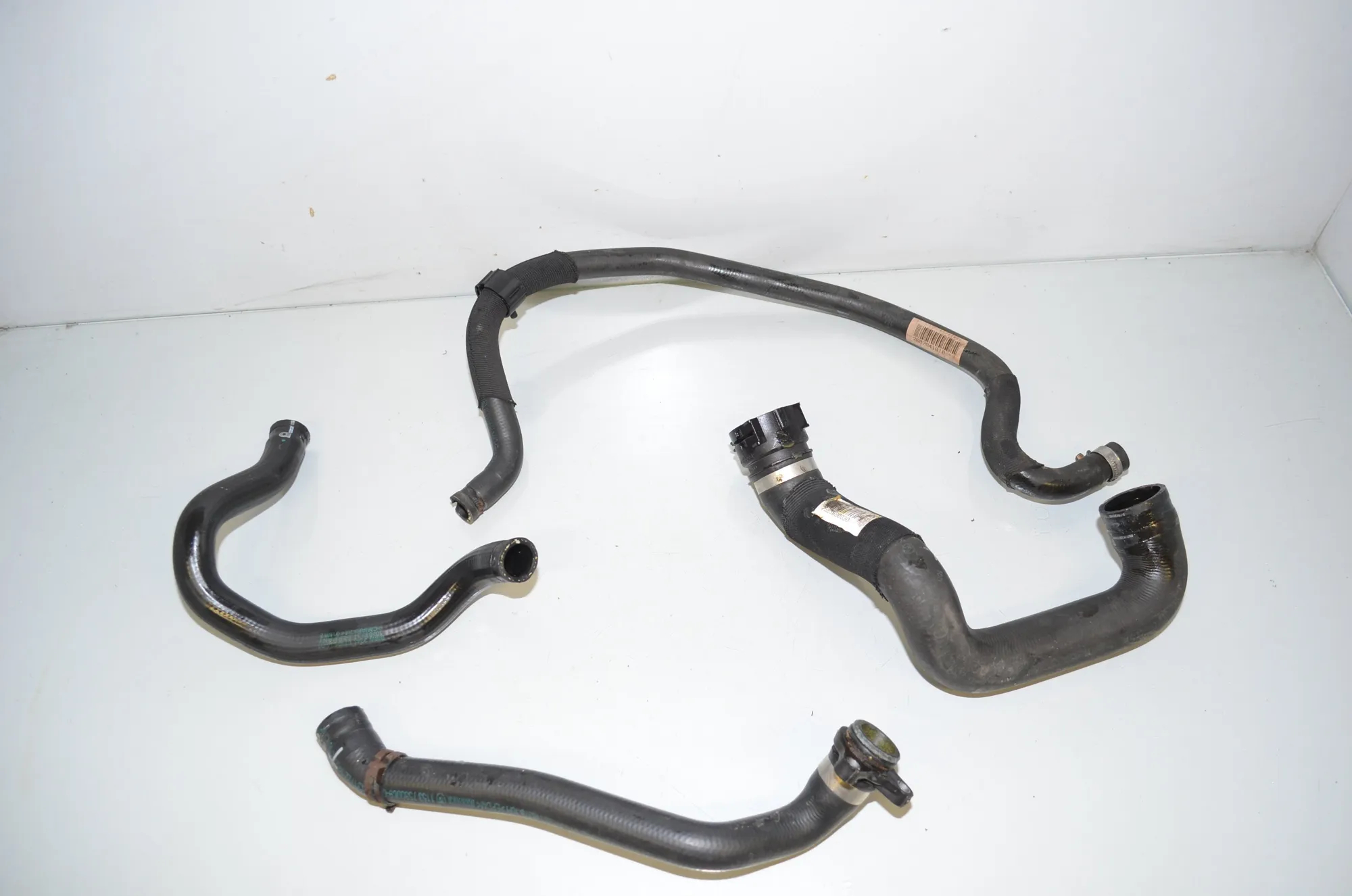 Coolant Hose Pipe – OEM 7583880 · BMW 5 Touring (F11) 535 i xDrive 2012