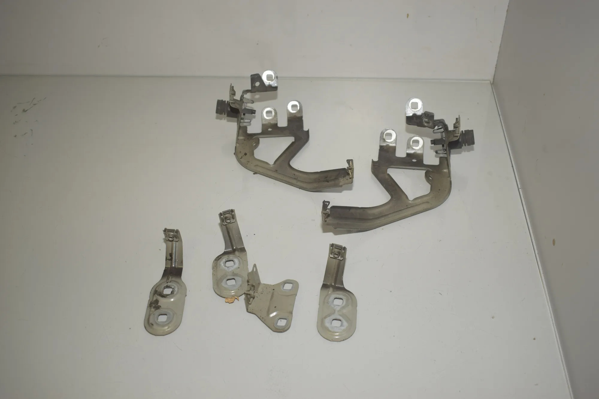 Front Right Fender Holder – OEM 7207209 · BMW 5 Touring (F11) 530 d xDrive 2015