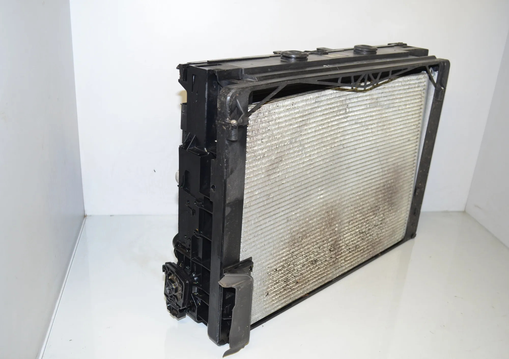 Radiator Pack Set – OEM 17117639071 · BMW 5 Touring (F11) 530 d xDrive 2015 – 4