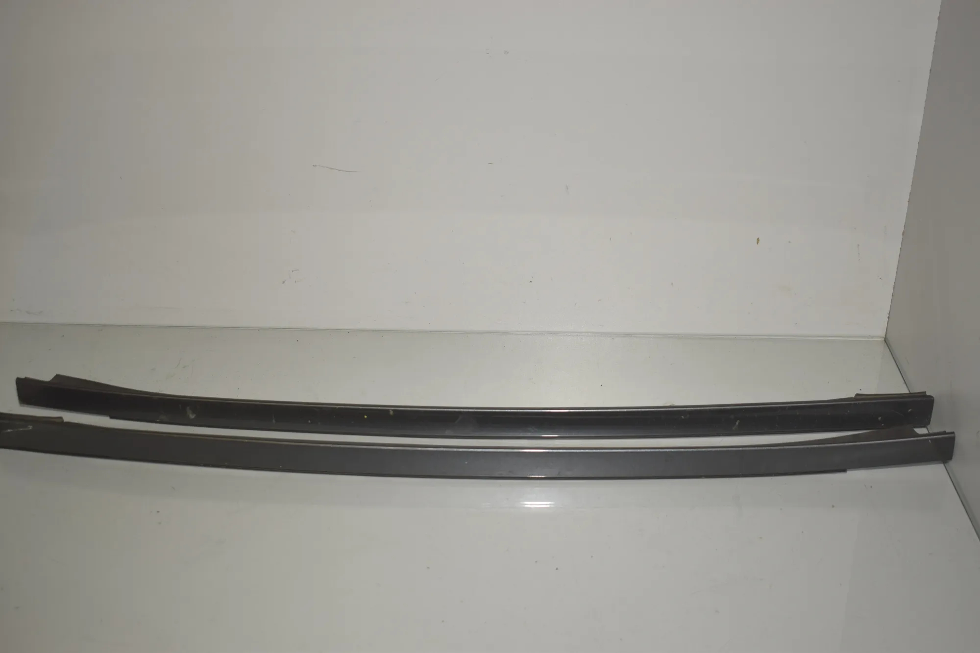 Front Windshield Trim – OEM 7362463 · BMW 5 Touring (F11) 530 d xDrive 2015