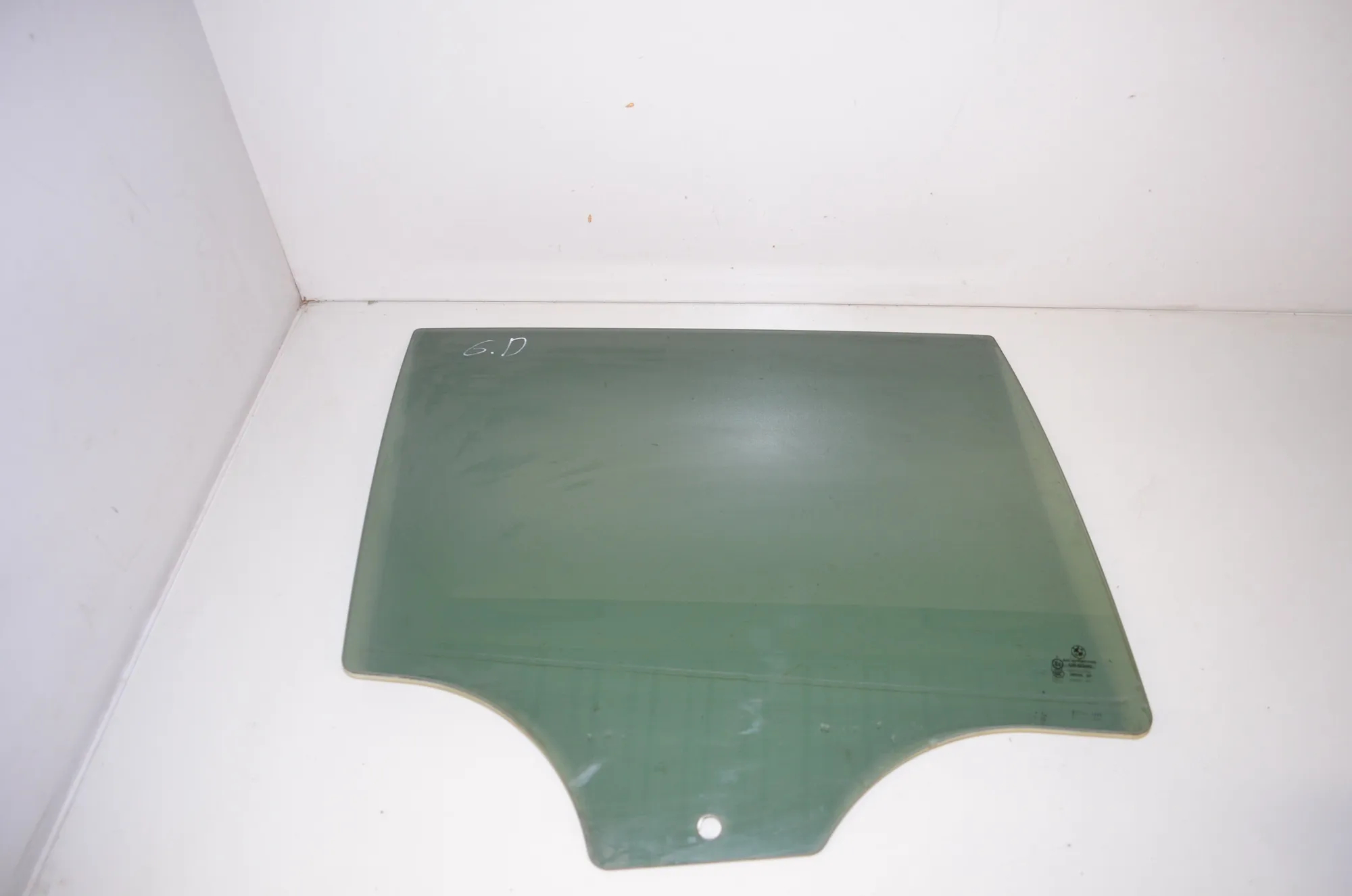 Rear Right Door Window – OEM 7182126 · BMW 5 Touring (F11) 530 d 2012