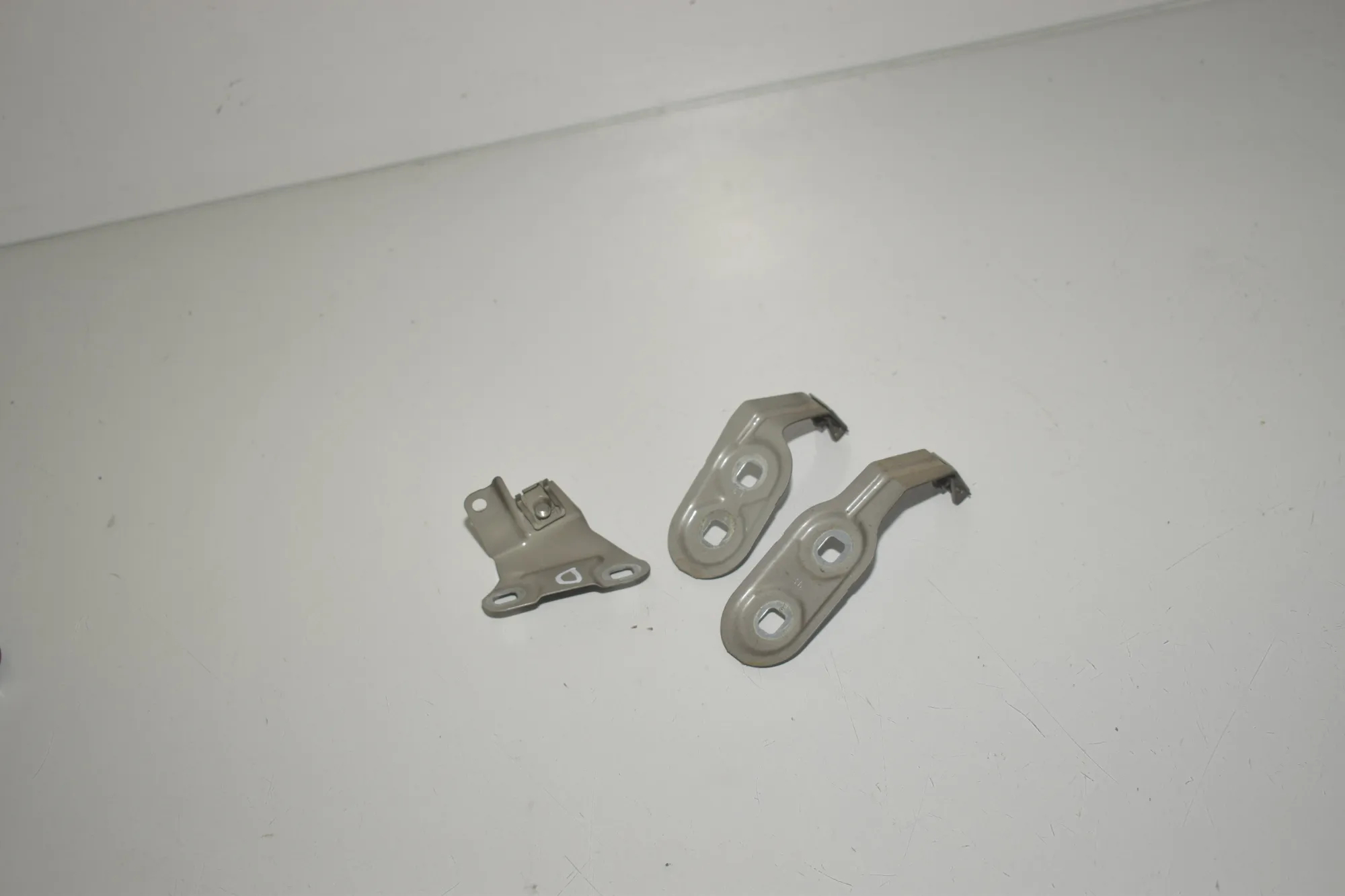 Front Right Fender Holder – OEM 7207208 · BMW 5 Touring (F11) 530 d 2012 – 4