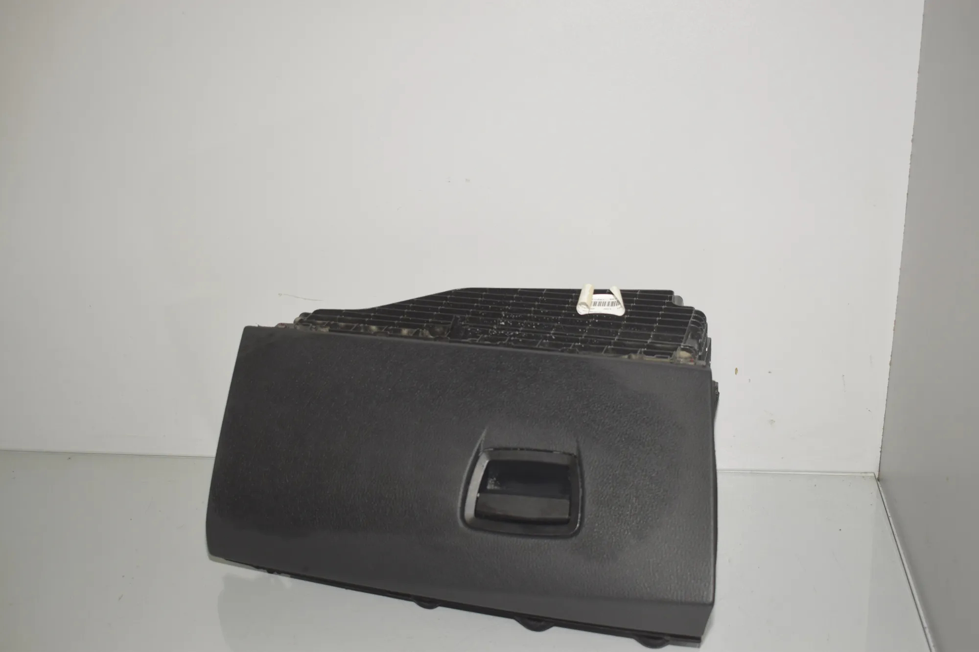 Glove Compartment – OEM 9173907 · BMW 5 Touring (F11) 530 d xDrive 2015