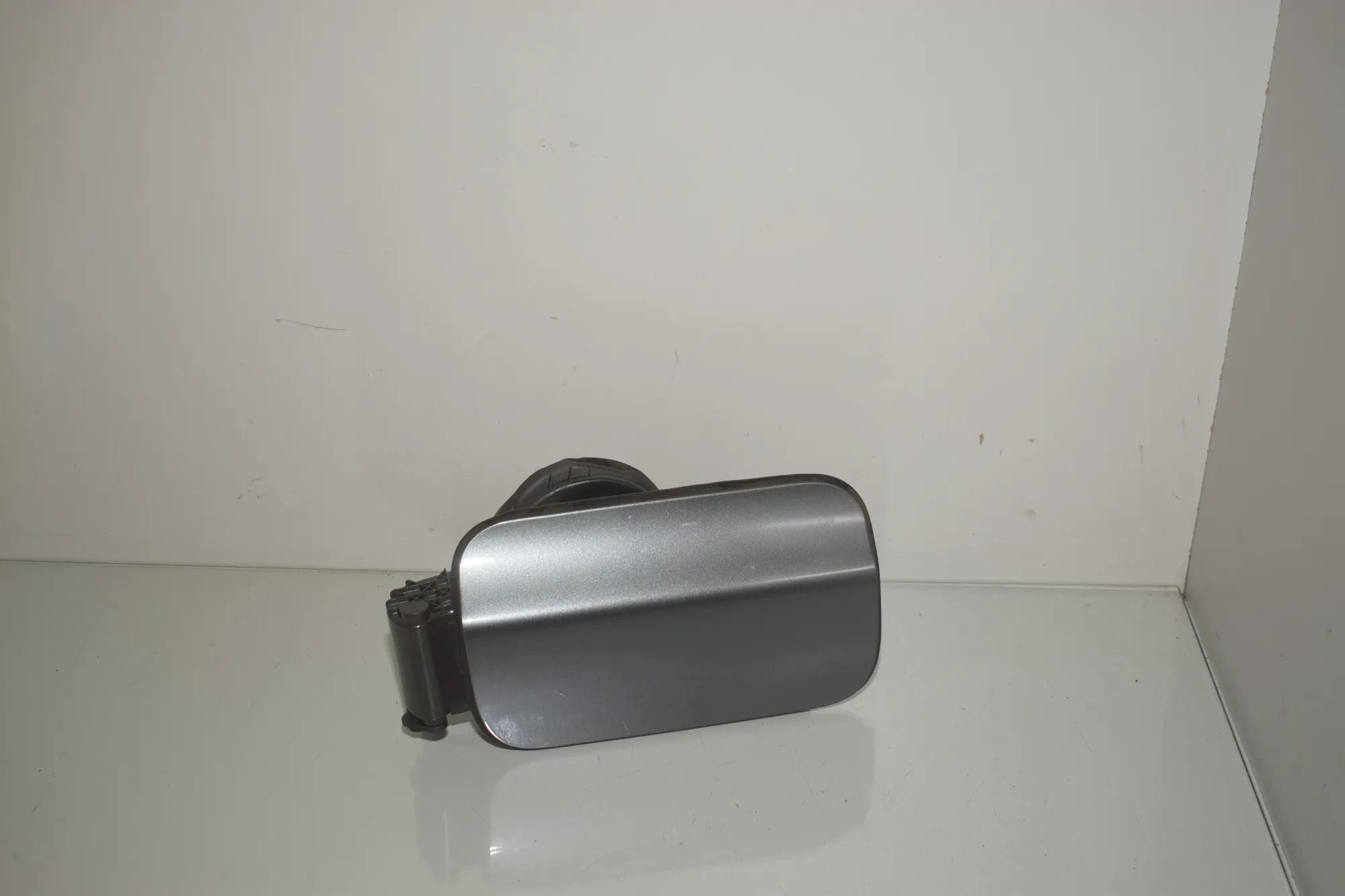 Fuel Tank Flap Cap – OEM 7217767 · BMW 5 Touring (F11) 530 d xDrive 2015