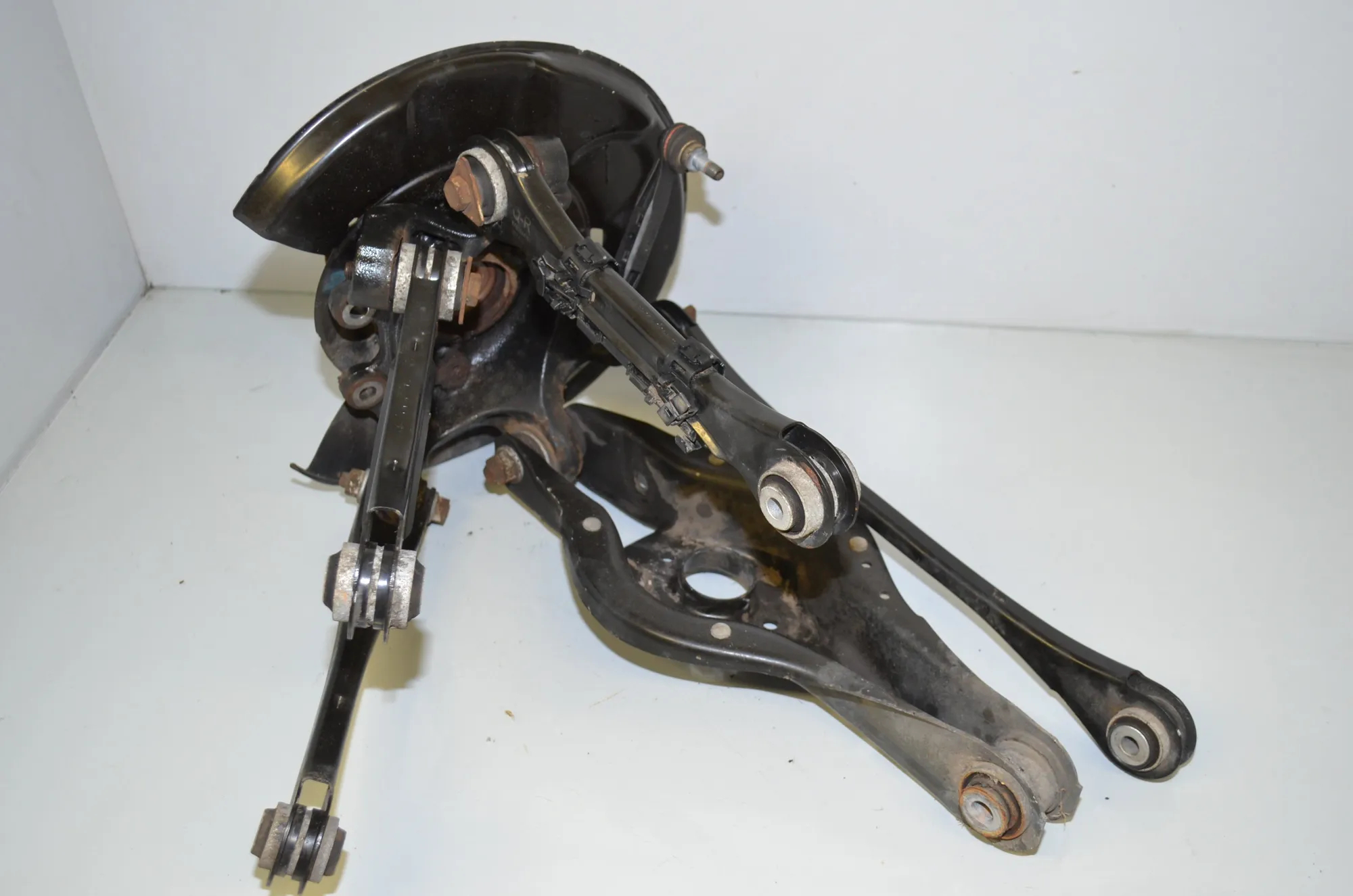 Rear Right Wheel Hub – OEM 33326792524 · BMW 3 (F30, F80) 330 d 2014 – 3