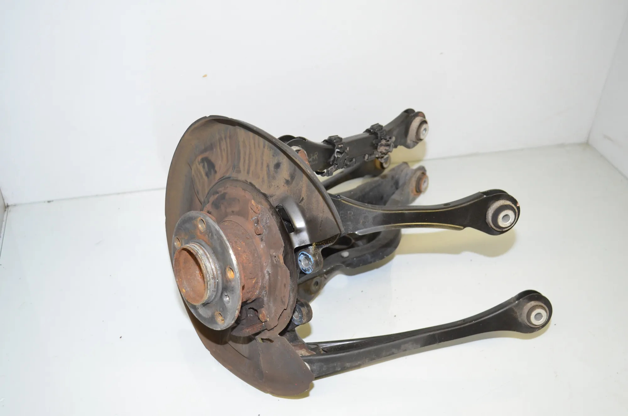 Rear Right Wheel Hub – OEM 33326792524 · BMW 3 (F30, F80) 330 d 2014 – 5