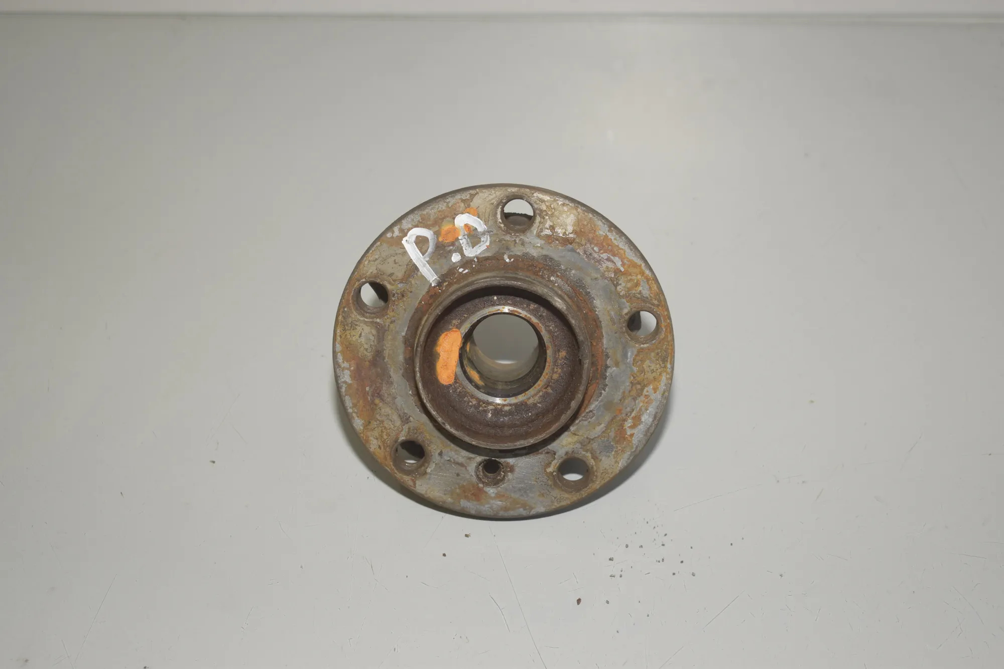 Front Right Wheel Bearing – OEM 6868480 · BMW 5 Touring (F11) 530 d xDrive 2015 – 2
