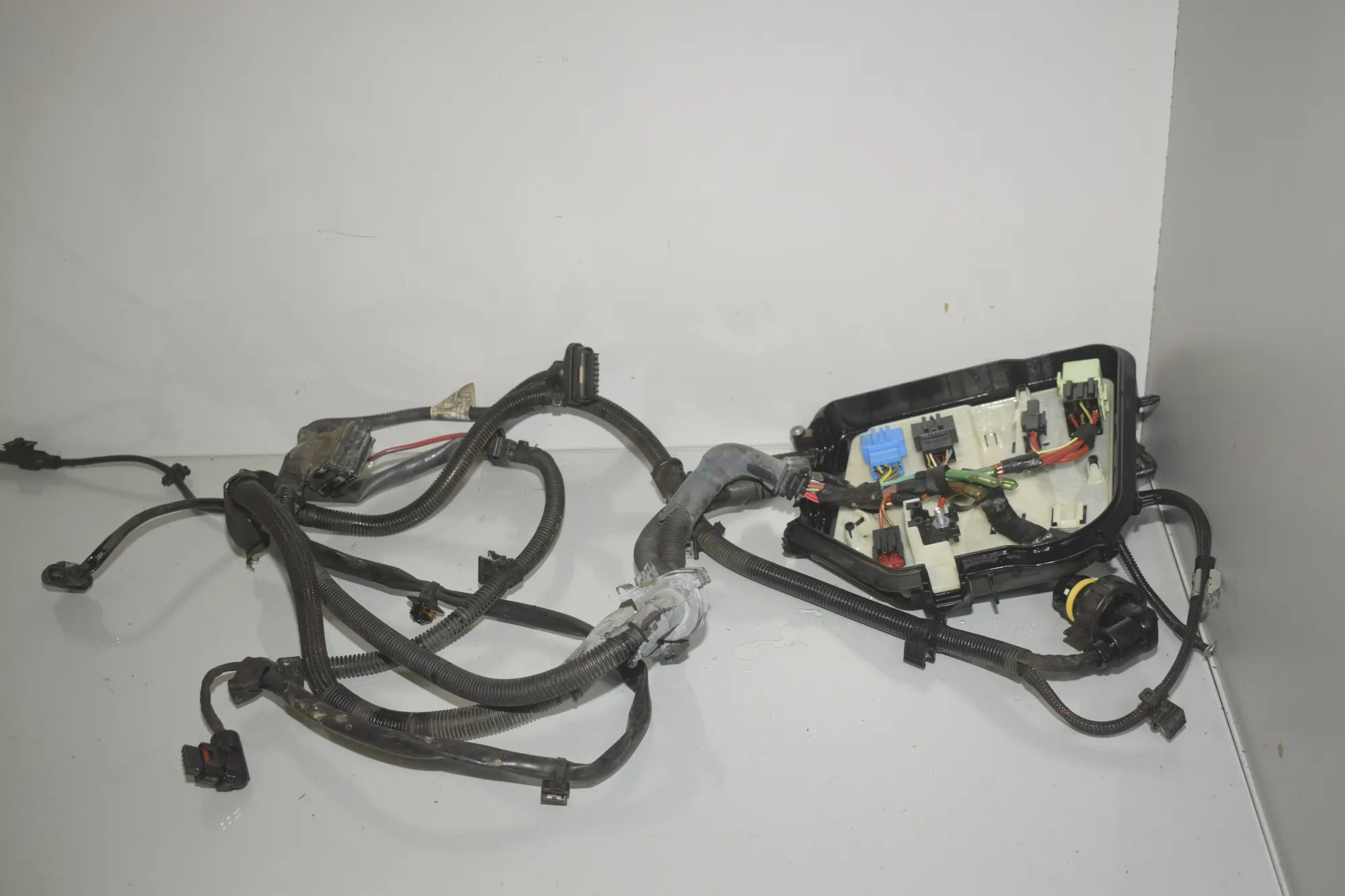 Engine Cable Harness – OEM 8583538 · BMW 5 Touring (F11) 530 d xDrive 2015 – 2