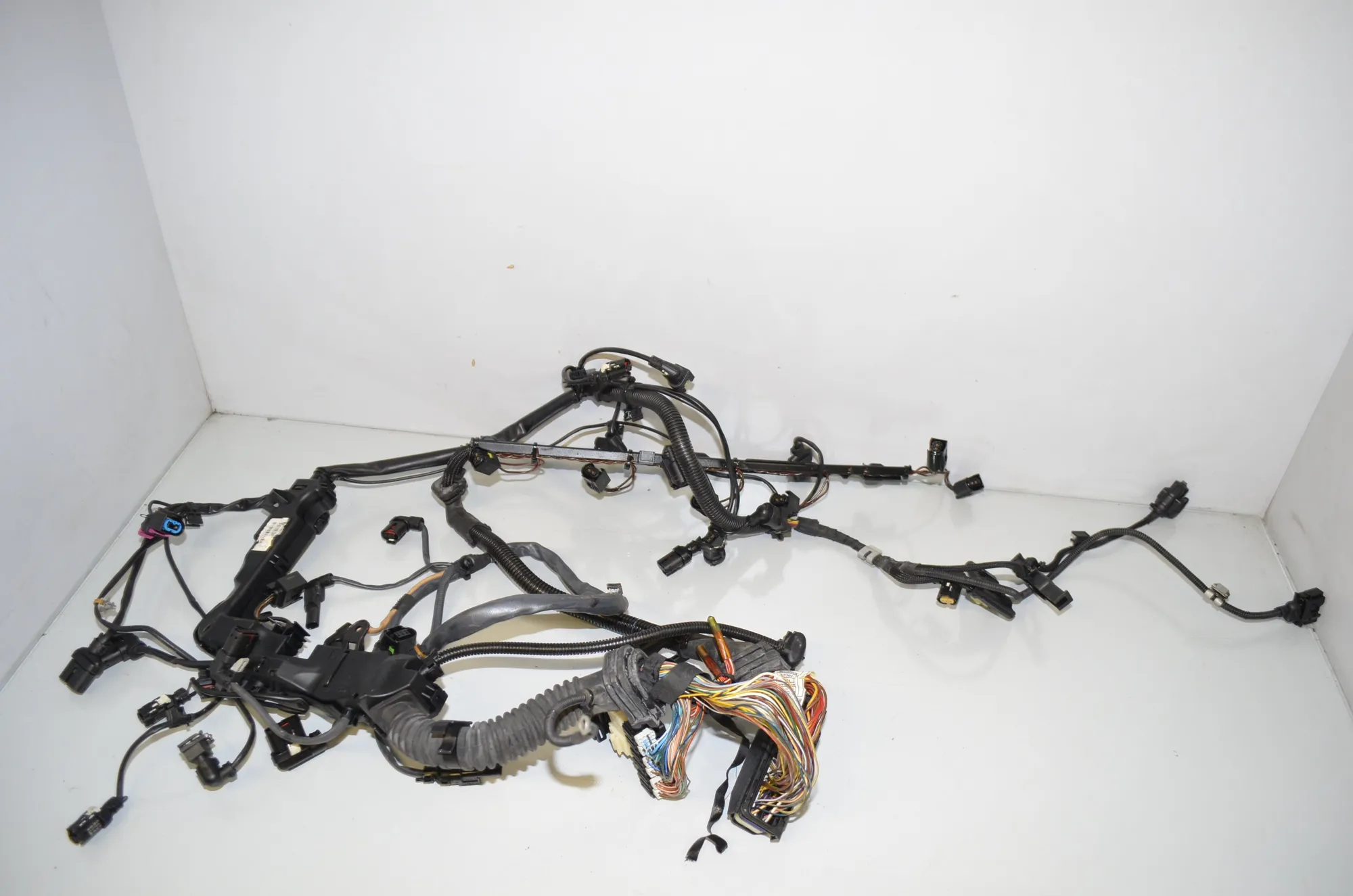 Engine Cable Harness – OEM 7823755 · BMW 5 Touring (F11) 530 d xDrive 2015 – 3