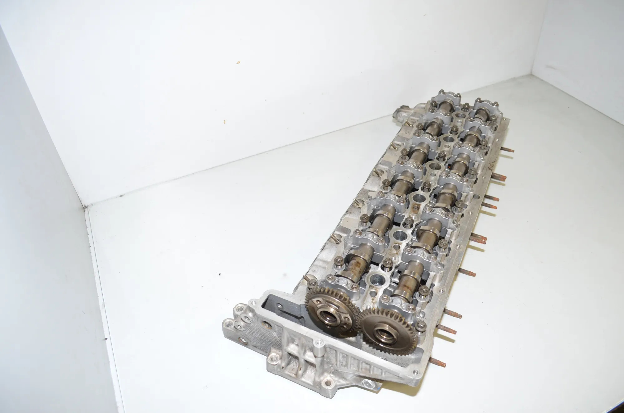 Engine Cylinder Head – OEM 7812929 · BMW 5 (F10) BMW 5 (F10) 530 d 2013 – 3