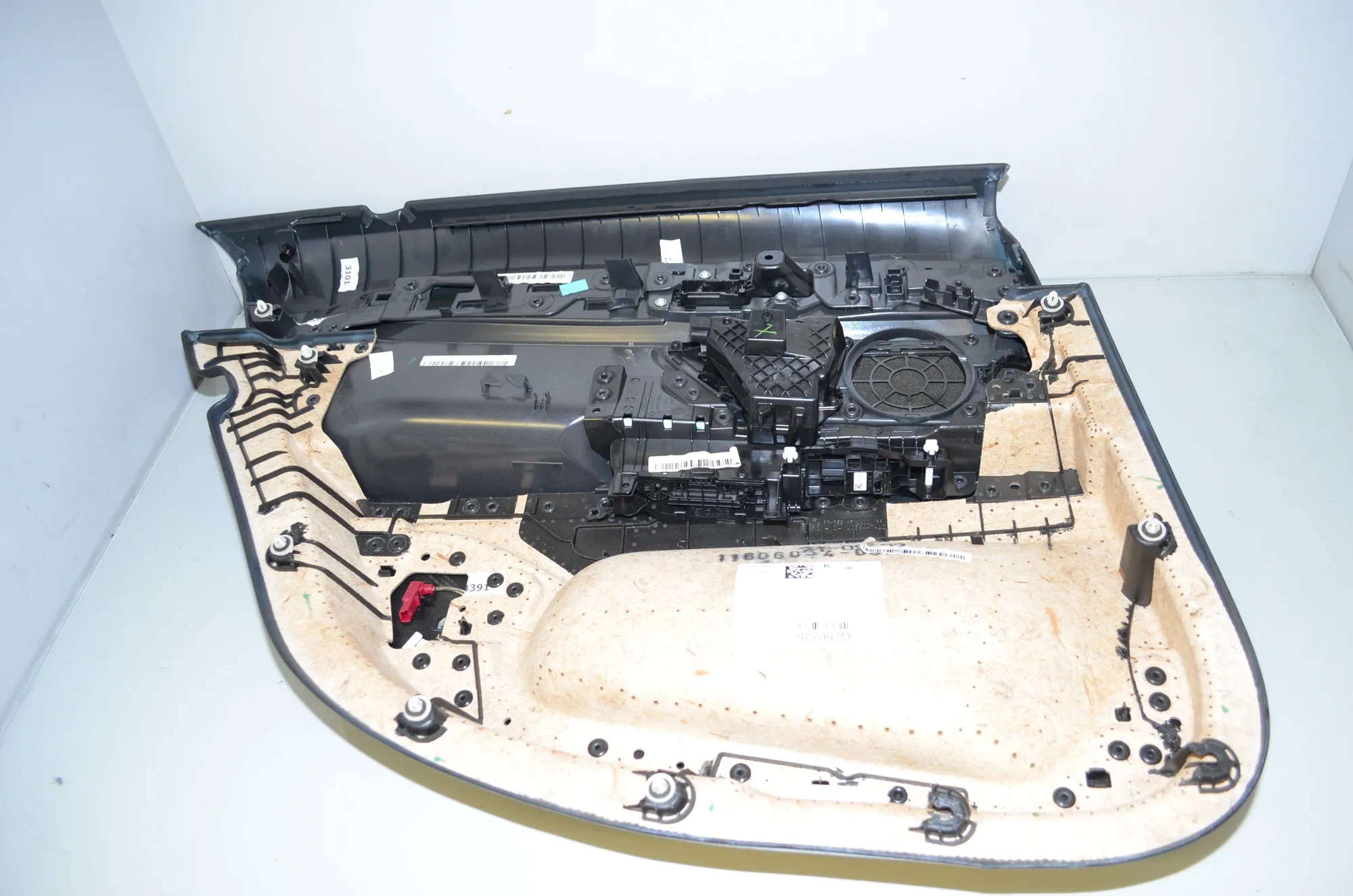 Rear Right Door Panel – OEM 7447516 · BMW 7 (G11, G12) 730 d 2016 – 3