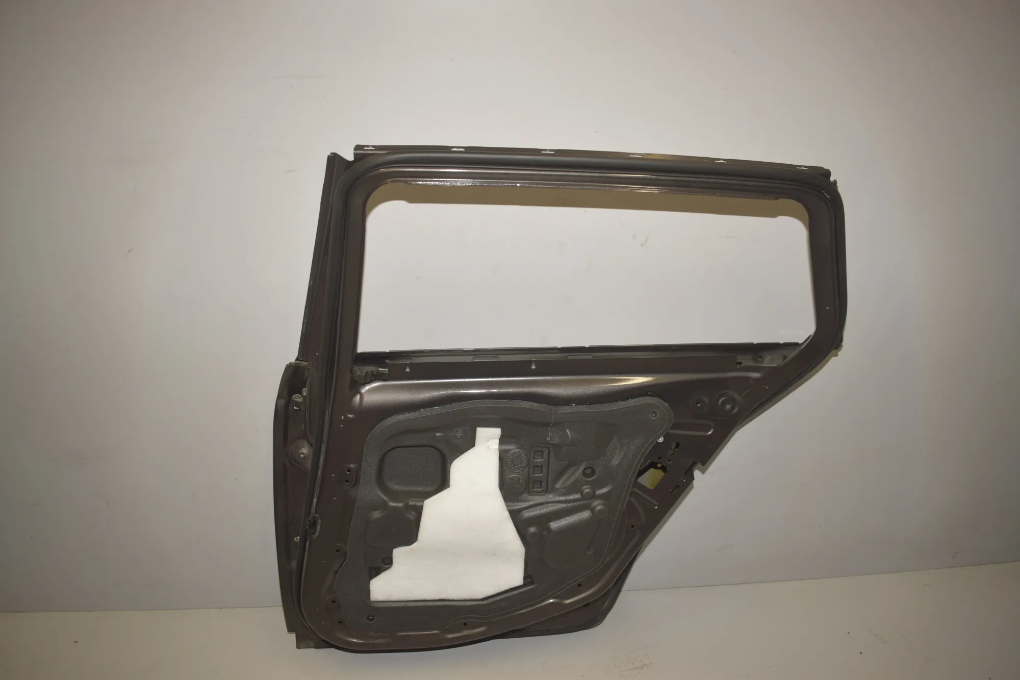 Rear Right Door – OEM 000 · BMW 5 Touring (F11) 530 d 2012 – 4