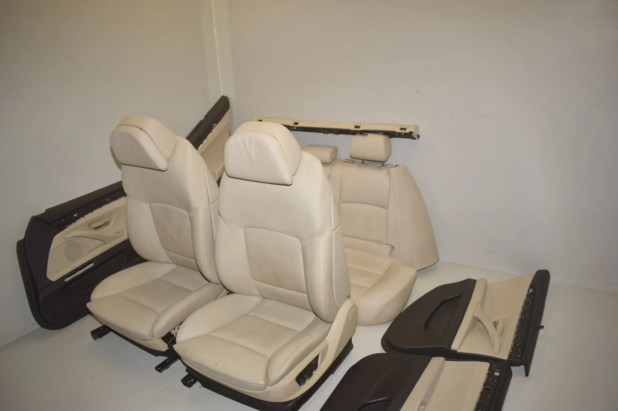 Seat set · BMW 5 Touring (F11) 530 d 2012 – 9