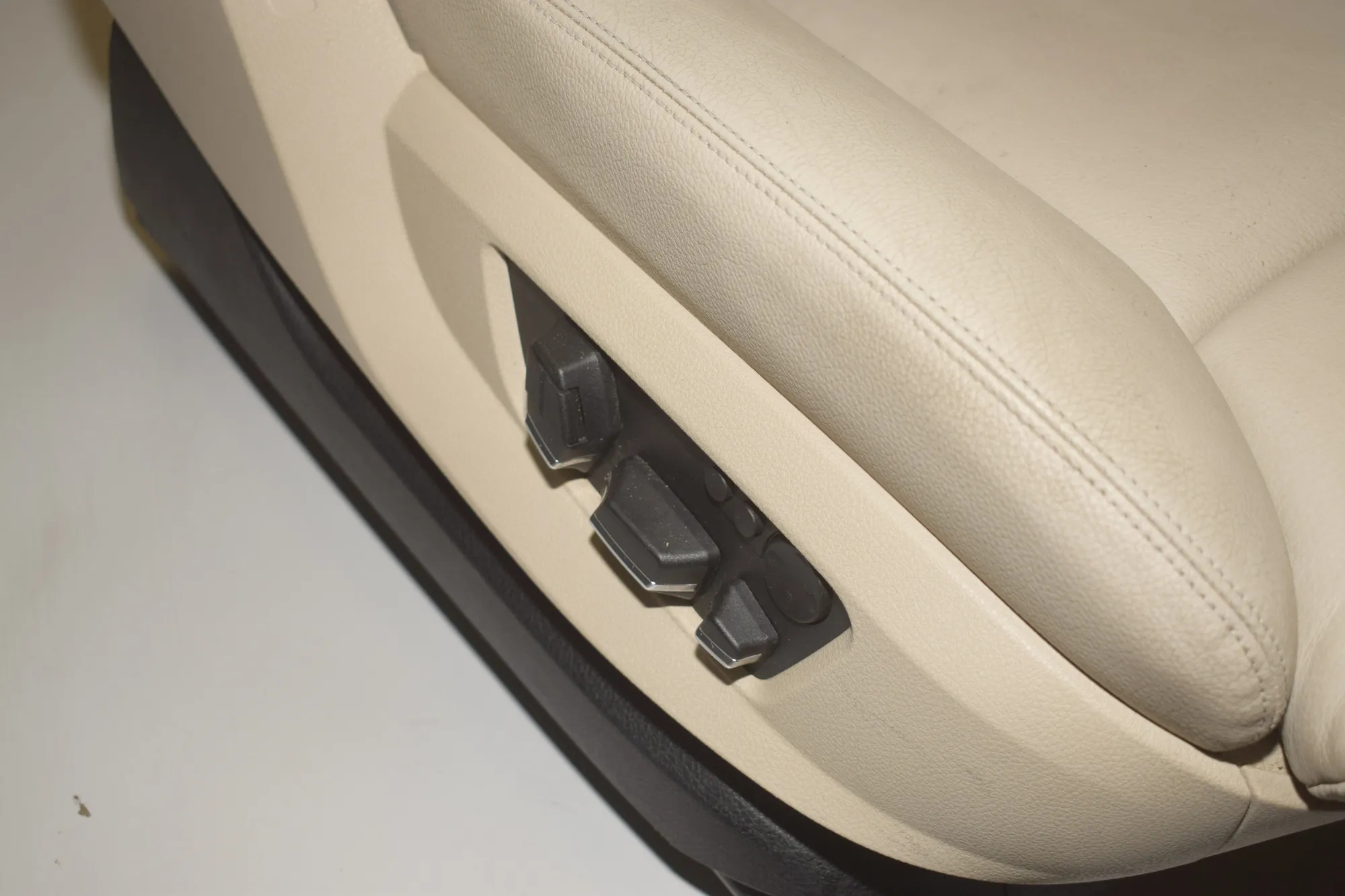 Seat set · BMW 5 Touring (F11) 530 d 2012 – 17