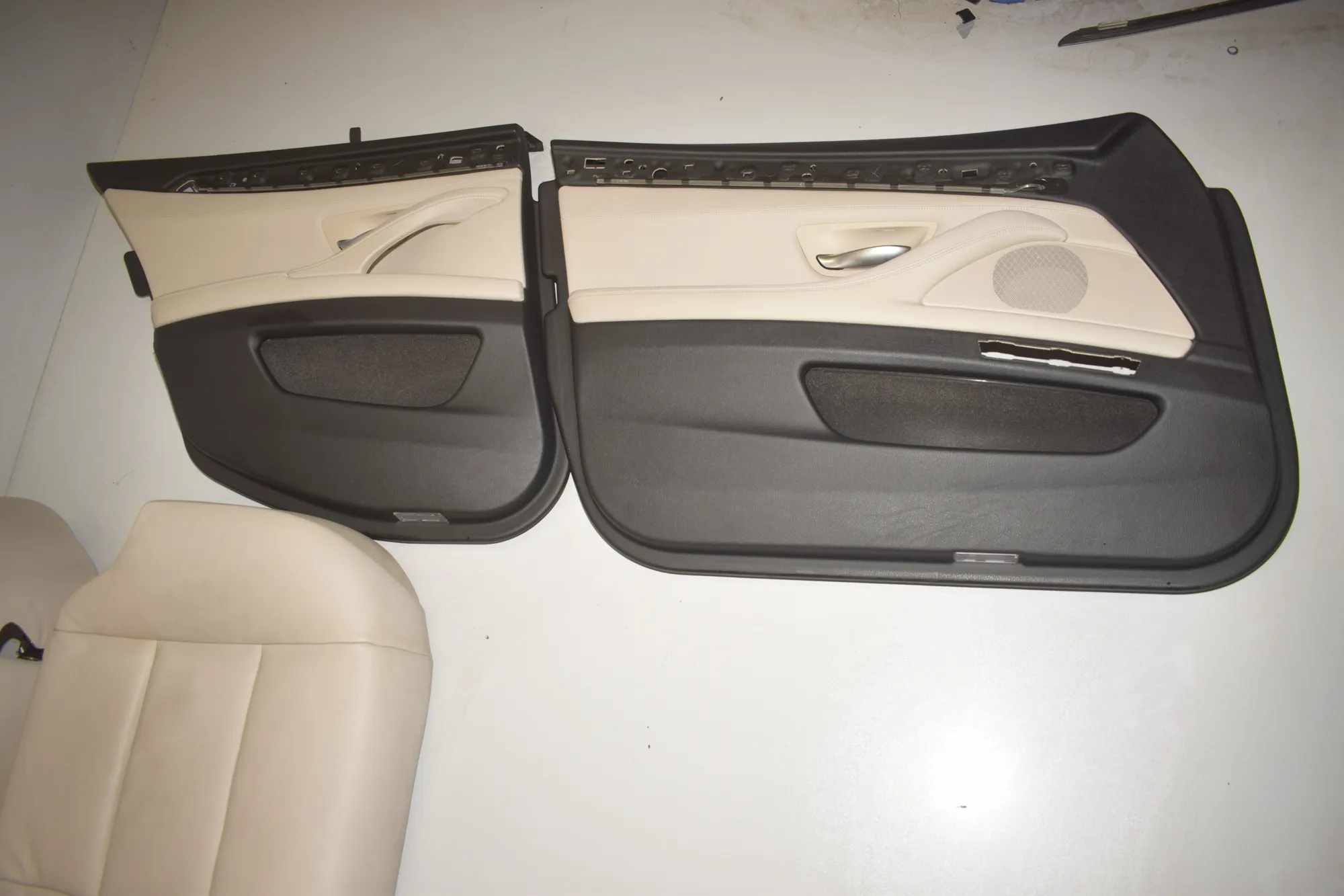Seat set · BMW 5 Touring (F11) 530 d 2012 – 14