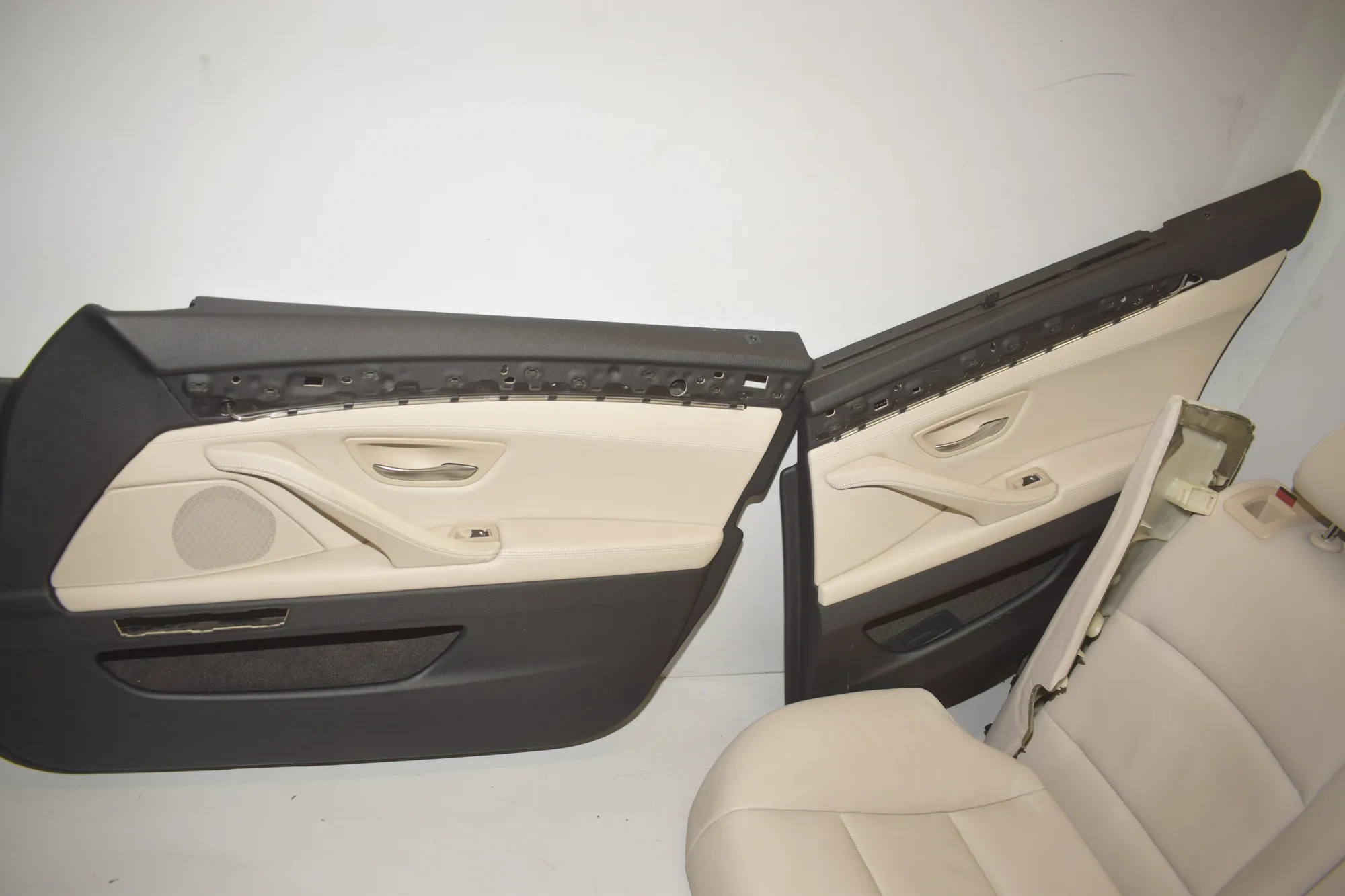 Seat set · BMW 5 Touring (F11) 530 d 2012 – 13