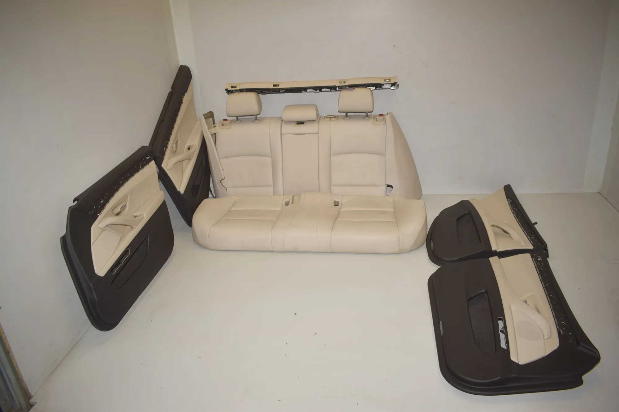 Seat set · BMW 5 Touring (F11) 530 d 2012 – 12
