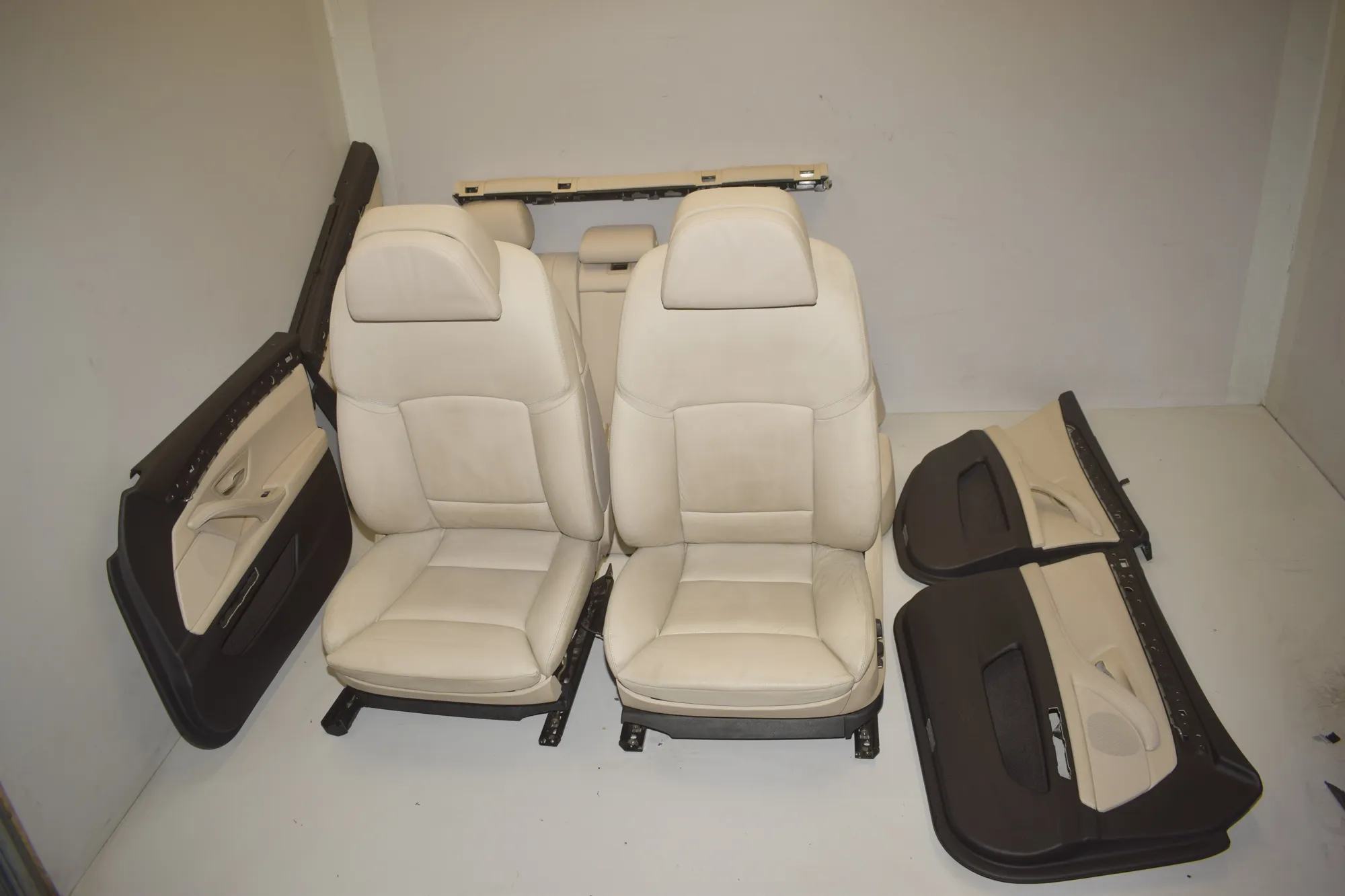 Seat set · BMW 5 Touring (F11) 530 d 2012 – 5