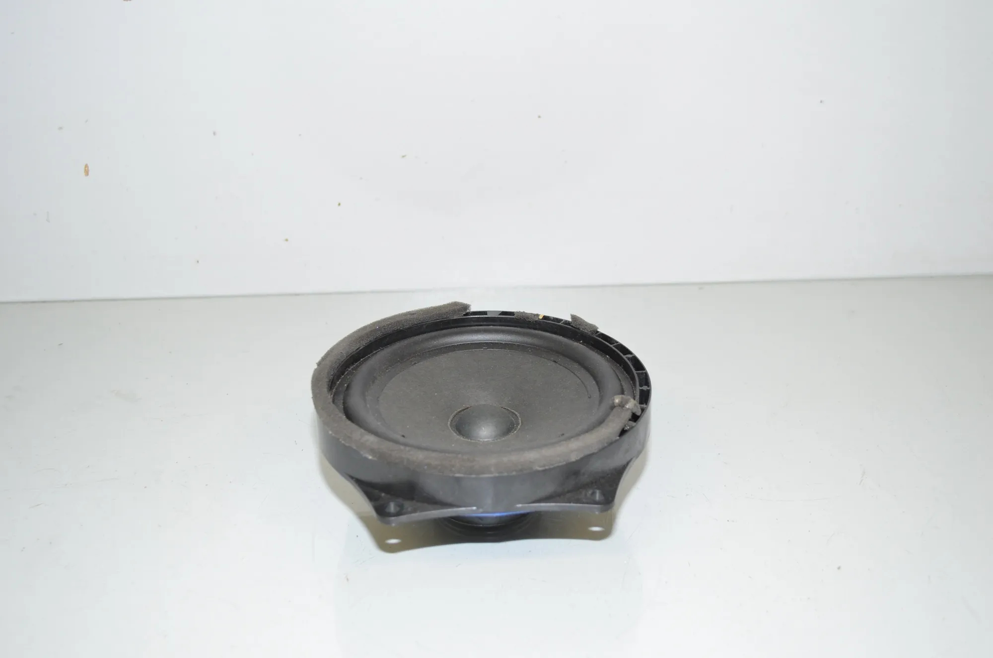 Front Left Door Speaker – OEM 5A12334 · BMW i4 (G26) BMW i4 (G26) M50 2022 – 2