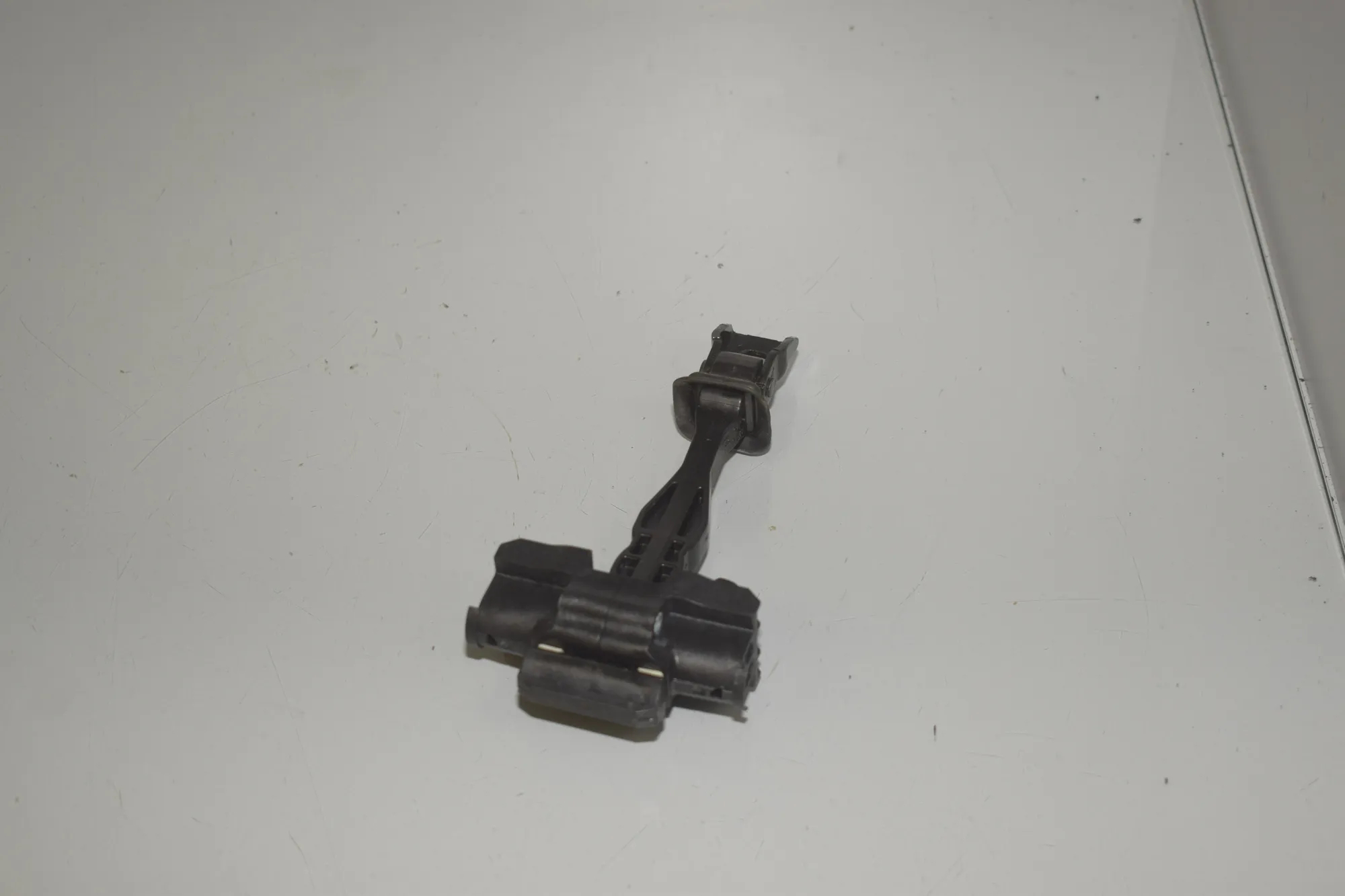Front Left Door Soft Close Unit – OEM 7499199 · BMW i4 (G26) BMW i4 (G26) eDrive35 2024 – 3