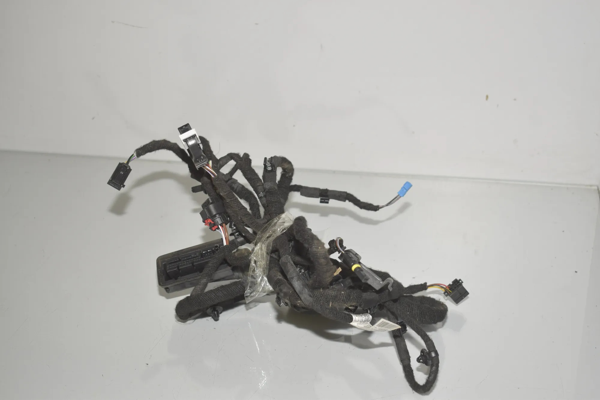 Front Left Door Wiring – OEM 5A4DD57 · BMW i4 (G26) BMW i4 (G26) eDrive35 2024 – 4