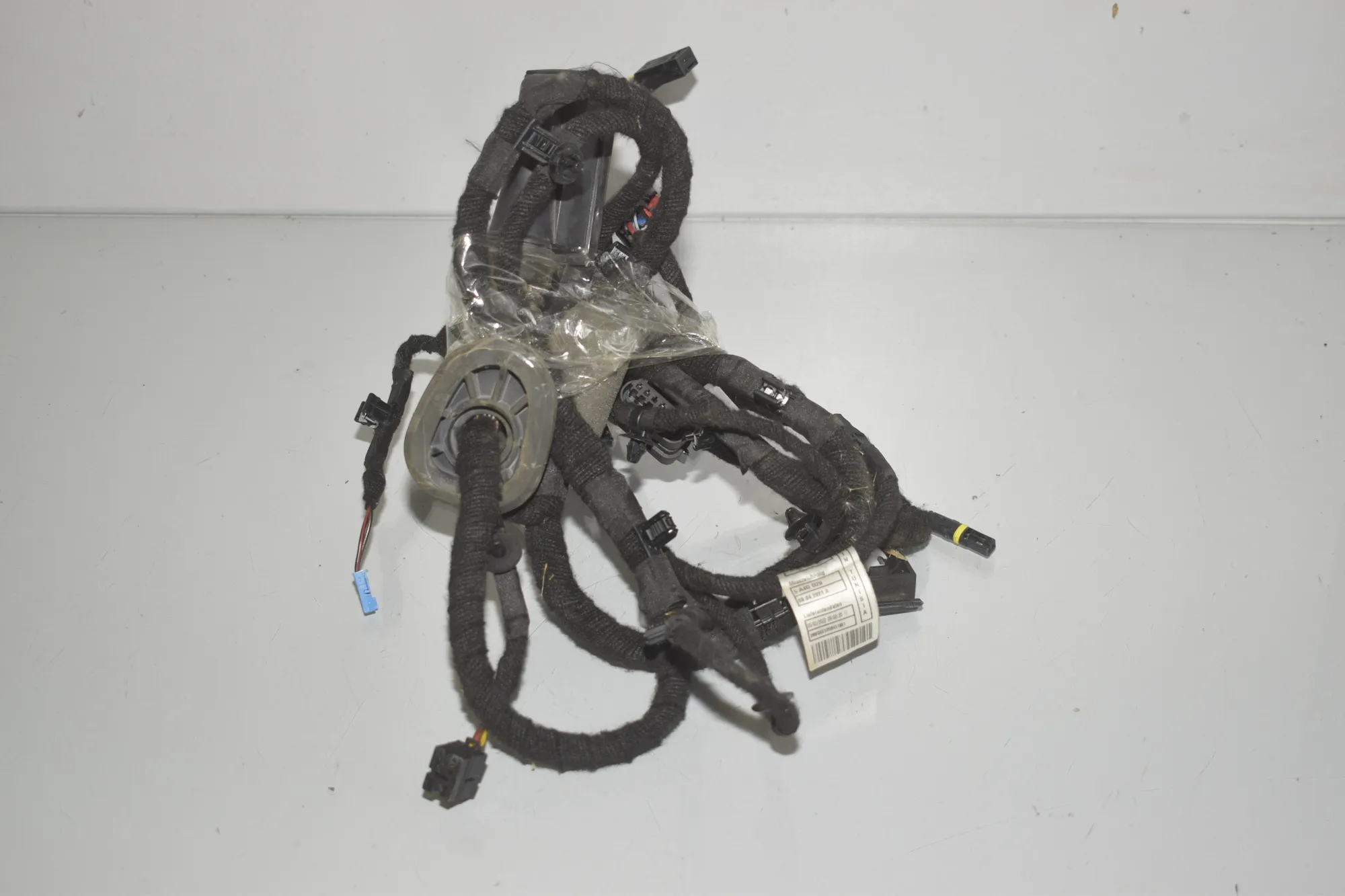 Front Left Door Wiring – OEM 5A4DD57 · BMW i4 (G26) BMW i4 (G26) eDrive35 2024 – 2