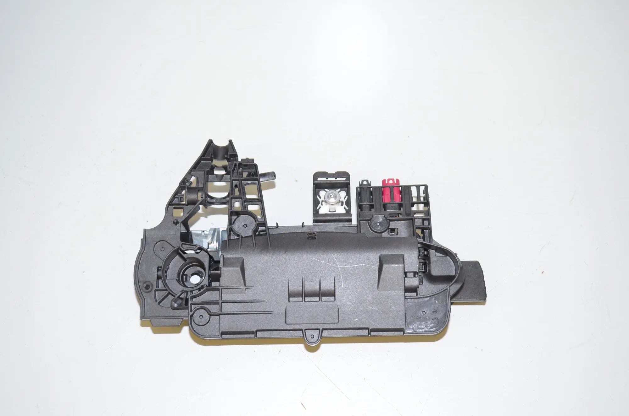 Front Right Door Interior Handle Frame – OEM 5A68EF4 · BMW i4 (G26) BMW i4 (G26) eDrive35 2023 – 3