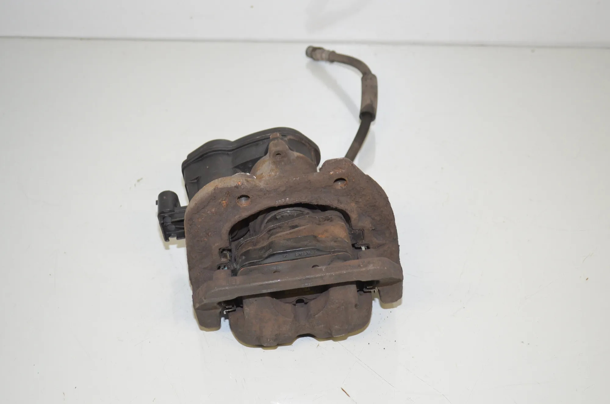 Rear Right Brake Caliper – OEM 6793048 · BMW 5 Touring (F11) 530 d 2012 – 3